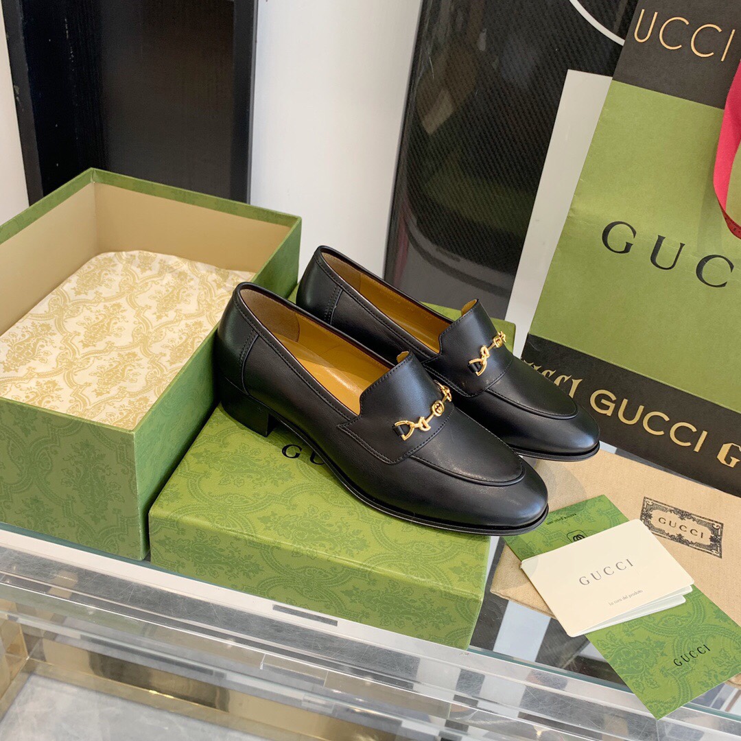 Gucci Women's Loafer With Horsebit - 