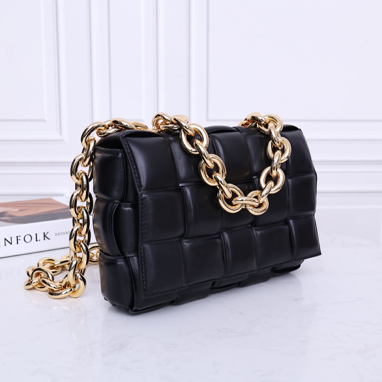 Bottega Veneta Chain Cassette Leather Crossbody Bag(26-18-8cm) - PerfectKickZ