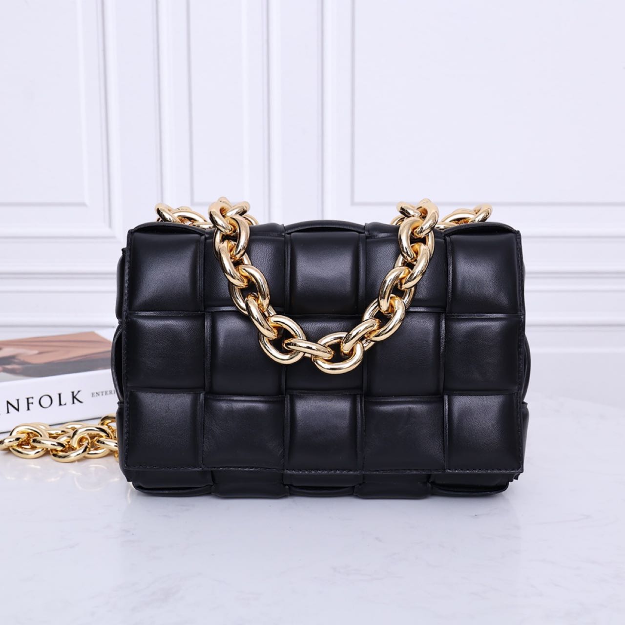 Bottega Veneta Chain Cassette Leather Crossbody Bag(26-18-8cm) - PerfectKickZ