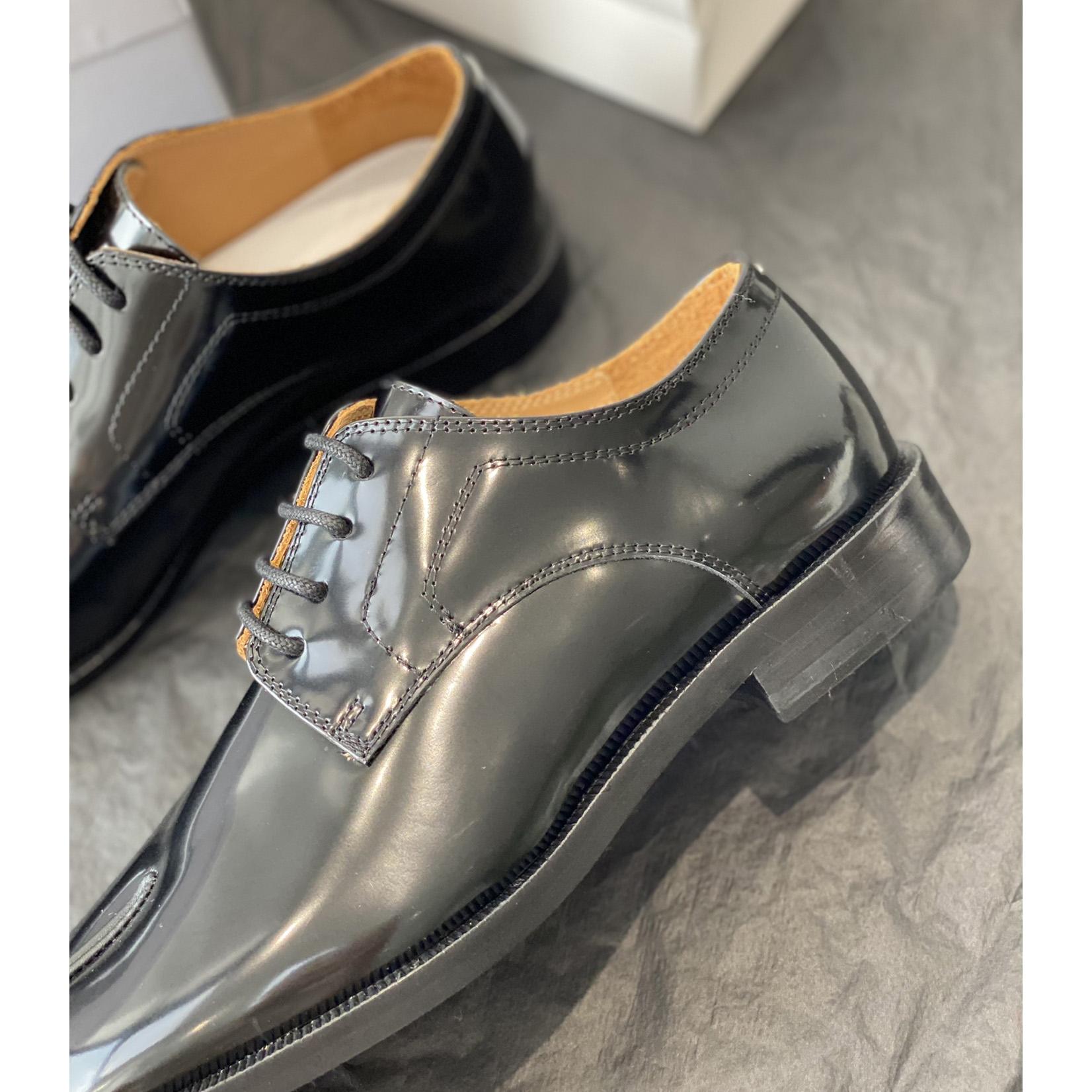 Maison Margiela Tabi Leather Brogues - PerfectKickZ