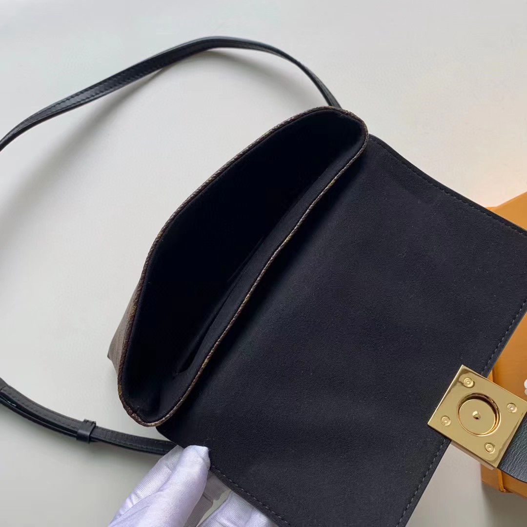 Louis Vuitton  Locky BB Bag(20-16-7.5cm)     M44141 - PerfectKickZ