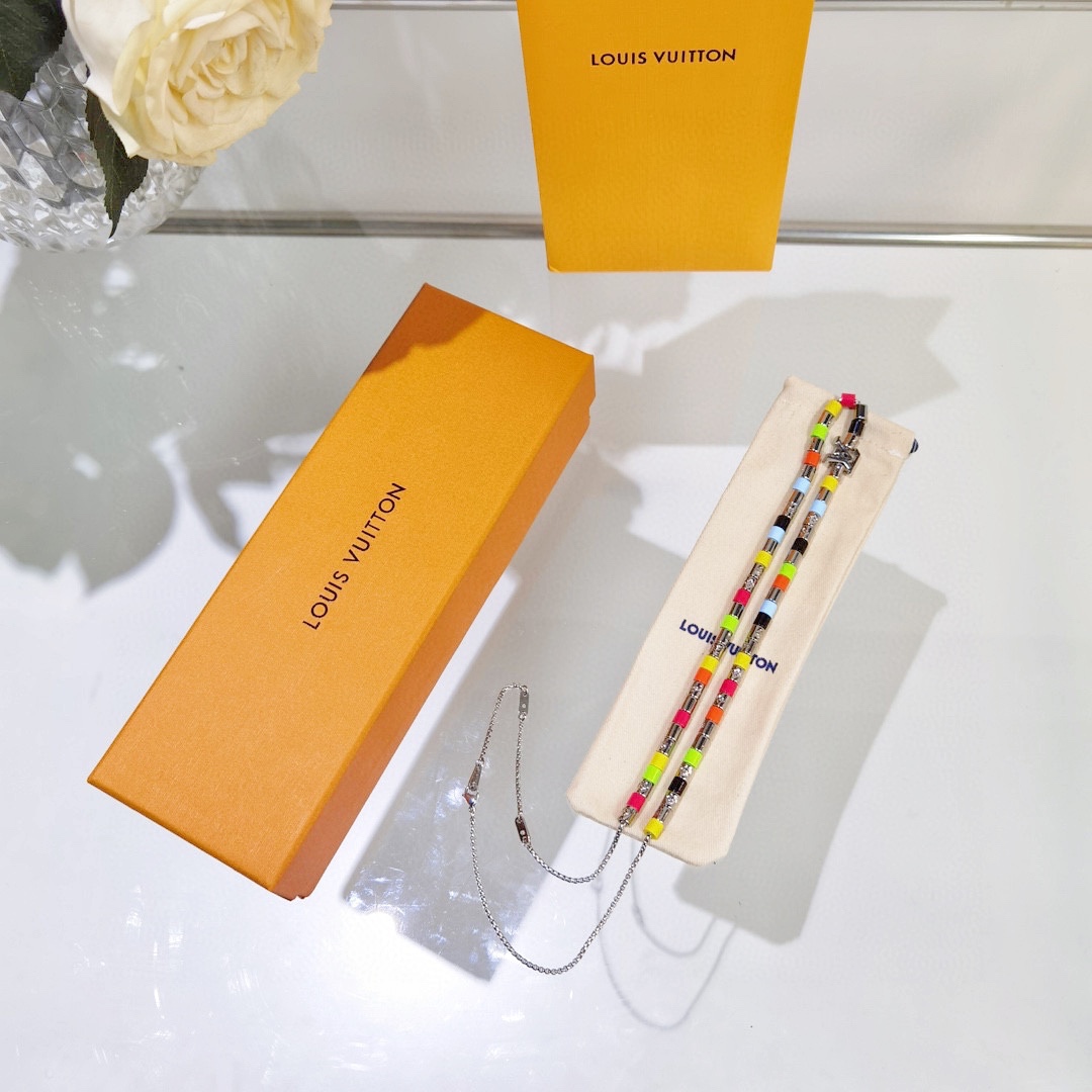 Louis Vuitton LV Paradise Necklace       MP3328 - PerfectKickZ