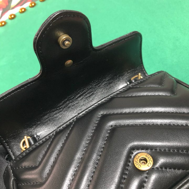 Gucci GG Marmont Matelassé Lather Super Mini Bag(16.5-10.2-5.1cm) - PerfectKickZ