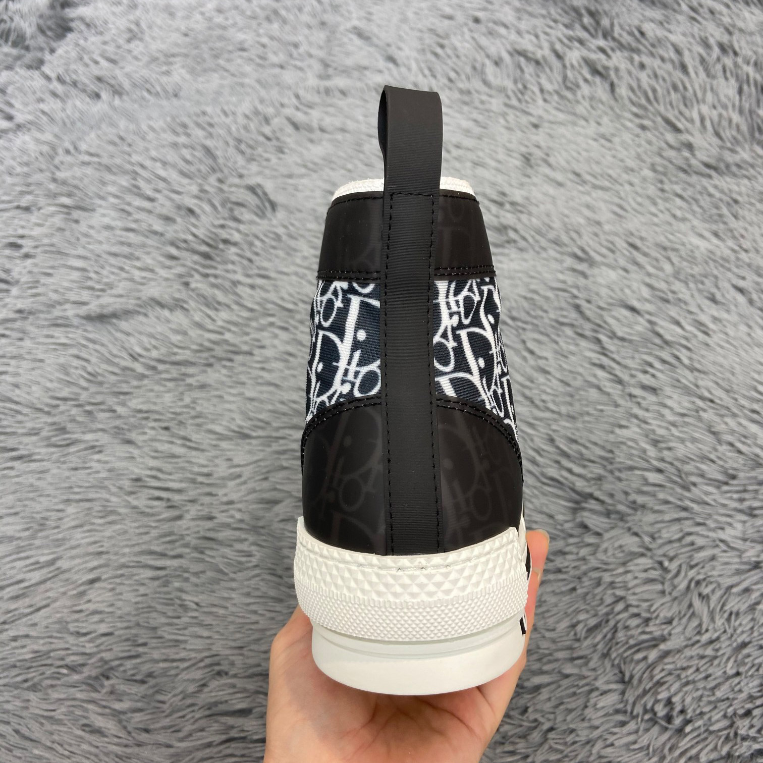 Dior B23 High-Top Sneaker - PerfectKickZ