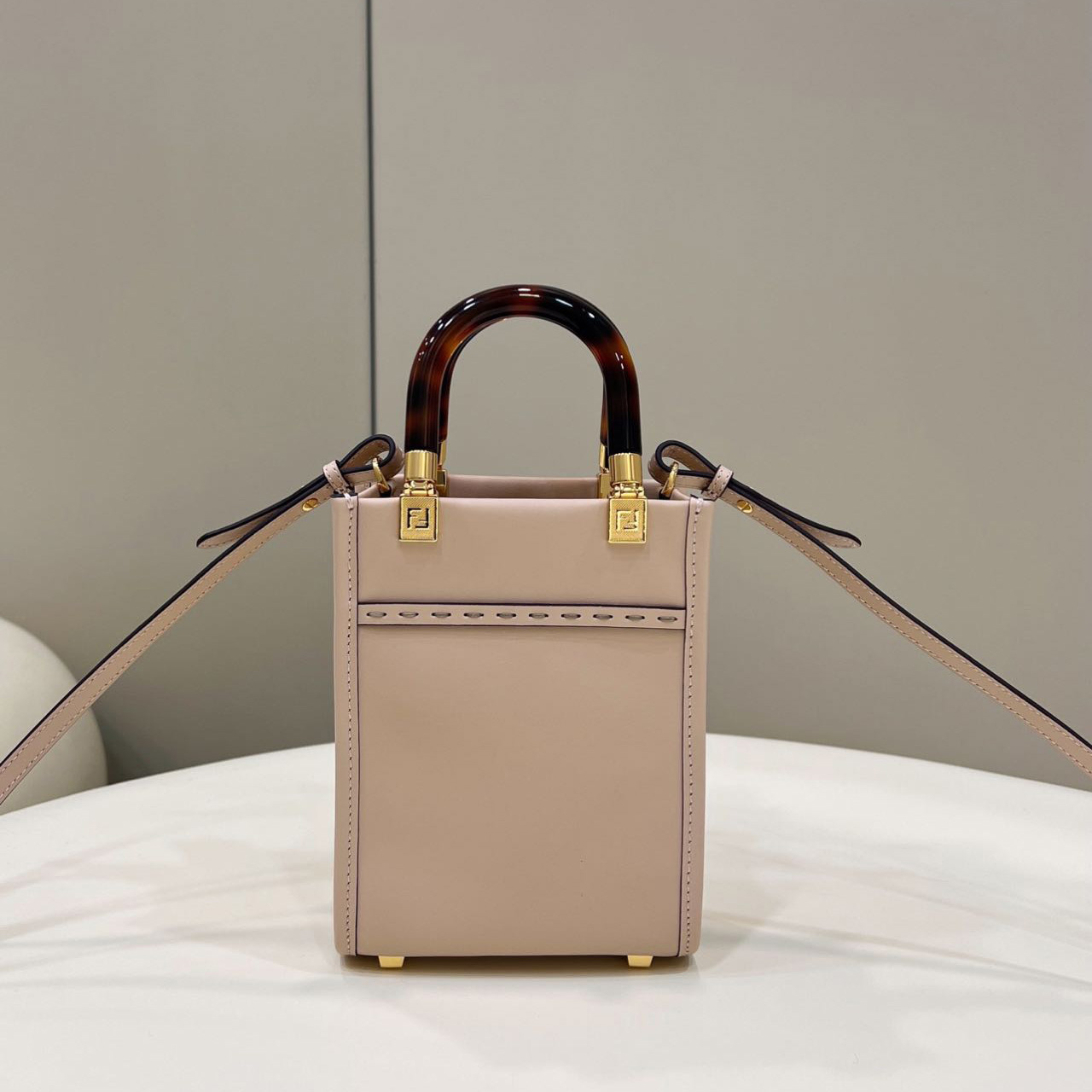 Fendi Mini Sunshine Shopper Bag In Pale Pink Leather(13-18-6.5CM) - PerfectKickZ