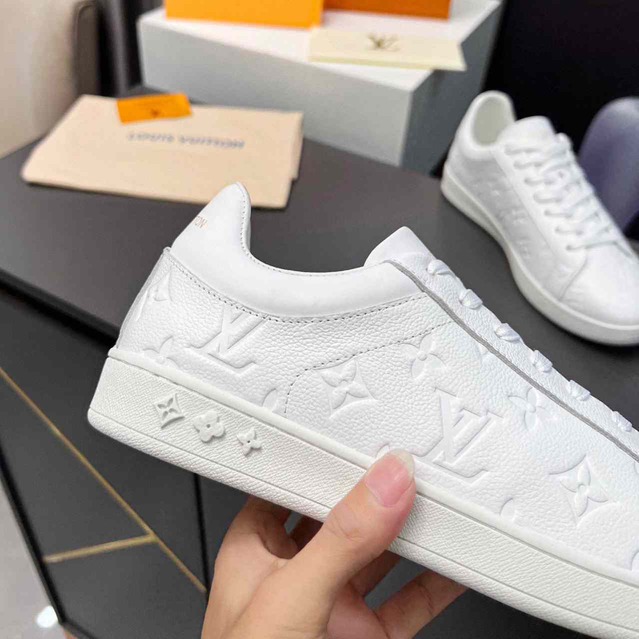 Louis Vuitton Luxembourg Sneaker    1A8QER - PerfectKickZ