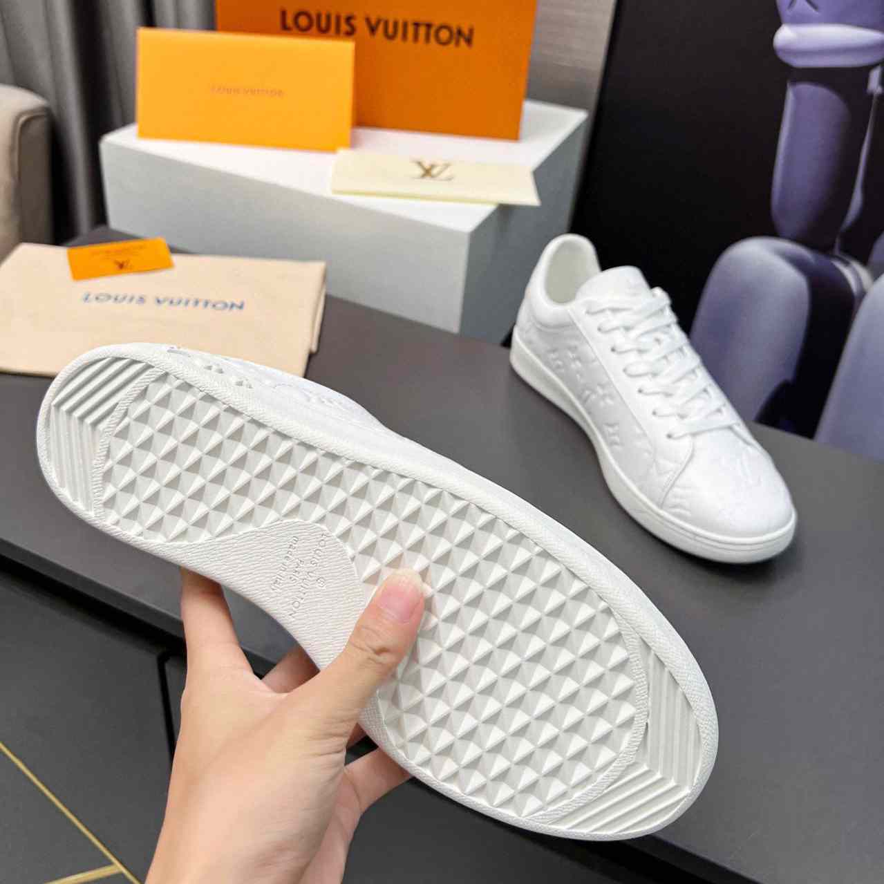 Louis Vuitton Luxembourg Sneaker    1A8QER - PerfectKickZ