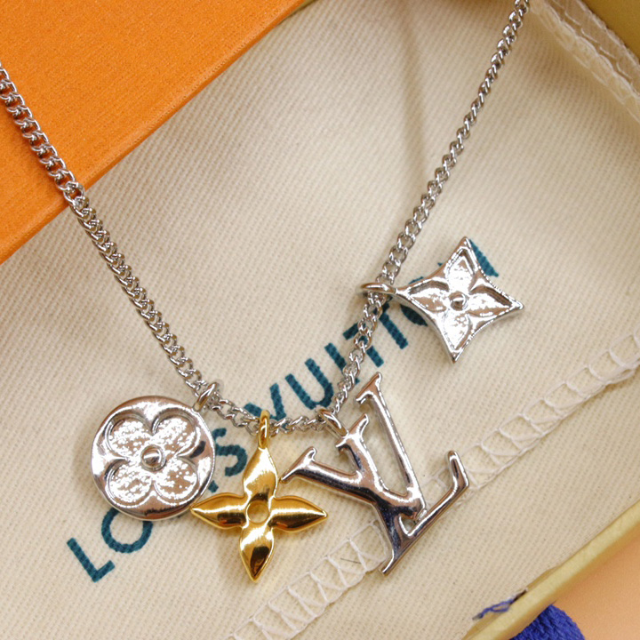 Louis Vuitton LV Instinct Pendant       M00522 - 