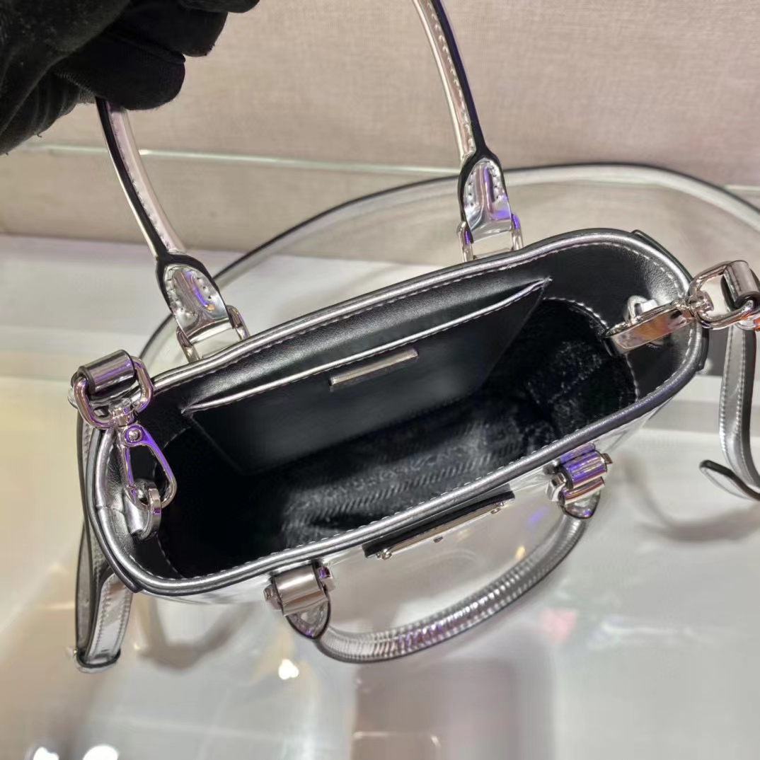 Prada Small Brushed Leather Tote(17.5-15-5cm) - PerfectKickZ