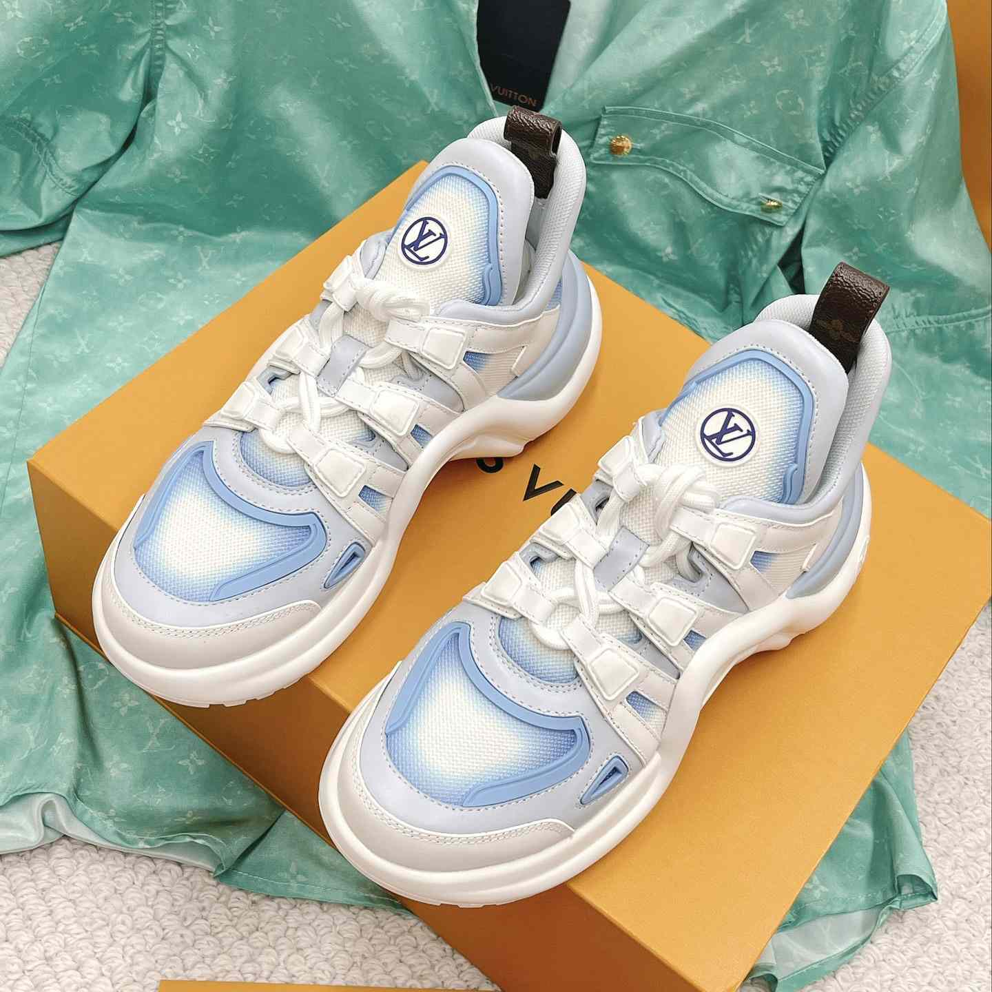 Louis Vuitton LV Archlight Sneaker       1A9RVH - PerfectKickZ