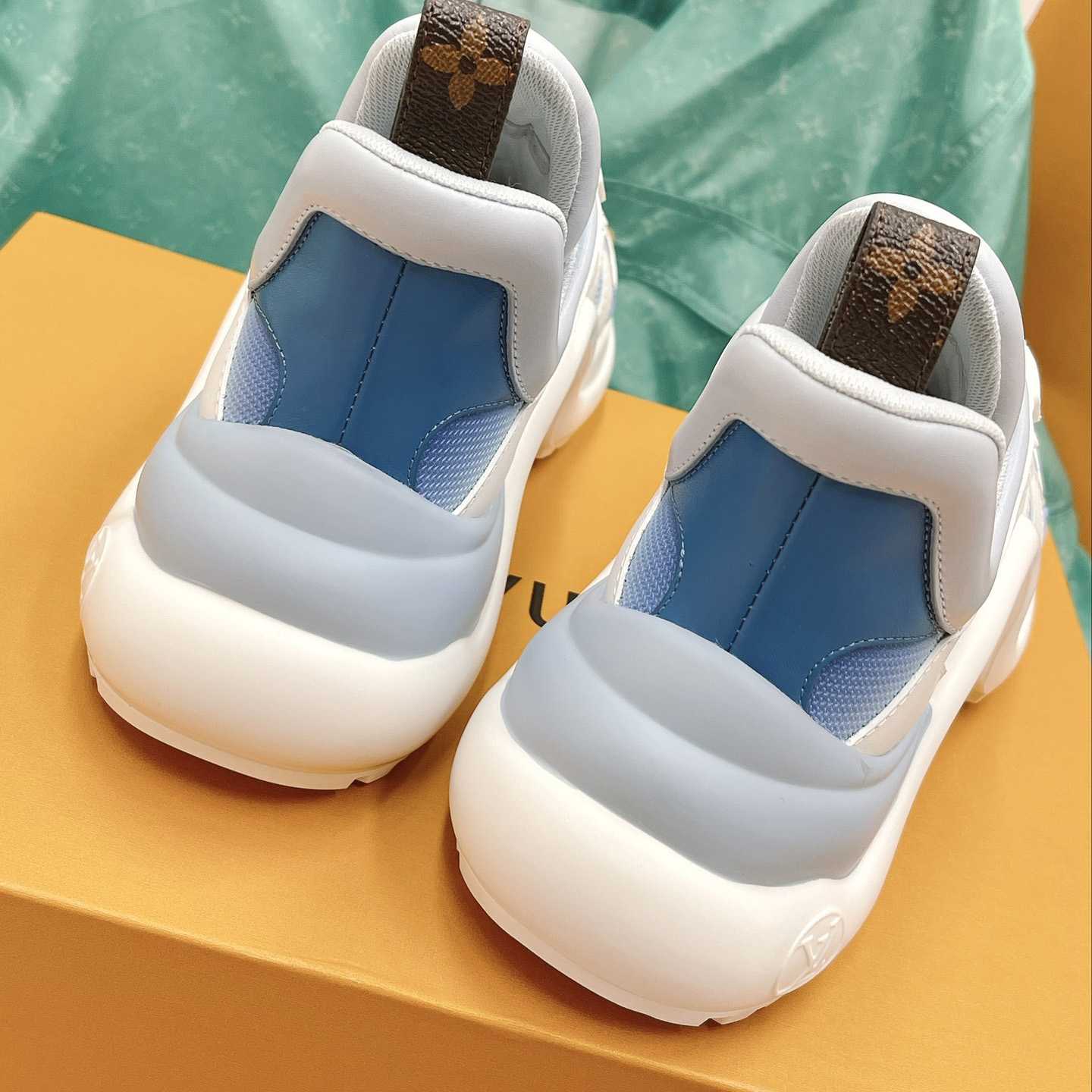 Louis Vuitton LV Archlight Sneaker       1A9RVH - PerfectKickZ