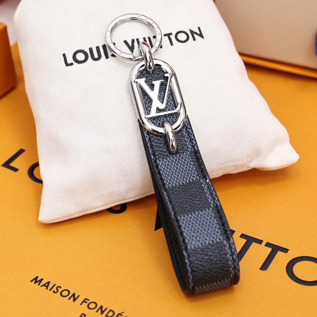 Louis Vuitton LV Link Dragonne     M00826 - PerfectKickZ