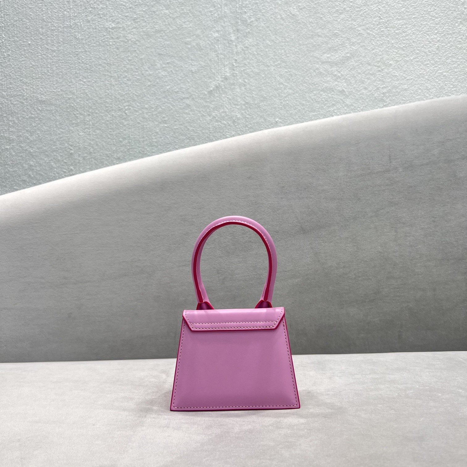 Jacquemus Le Chiquito Signature Mini Handbag(12-8-5cm) - 