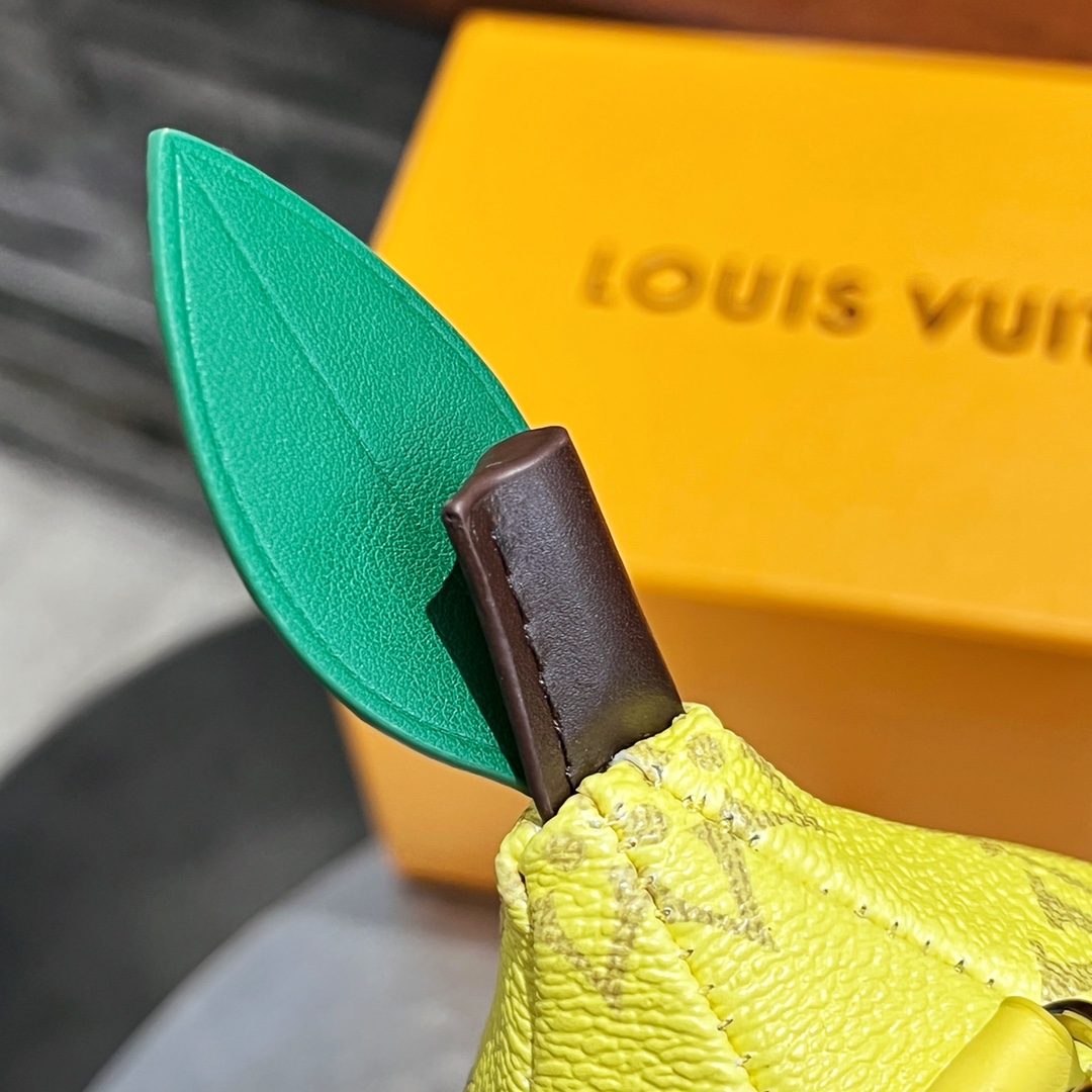 Louis Vuitton Lemon Pouch    M81197 - 