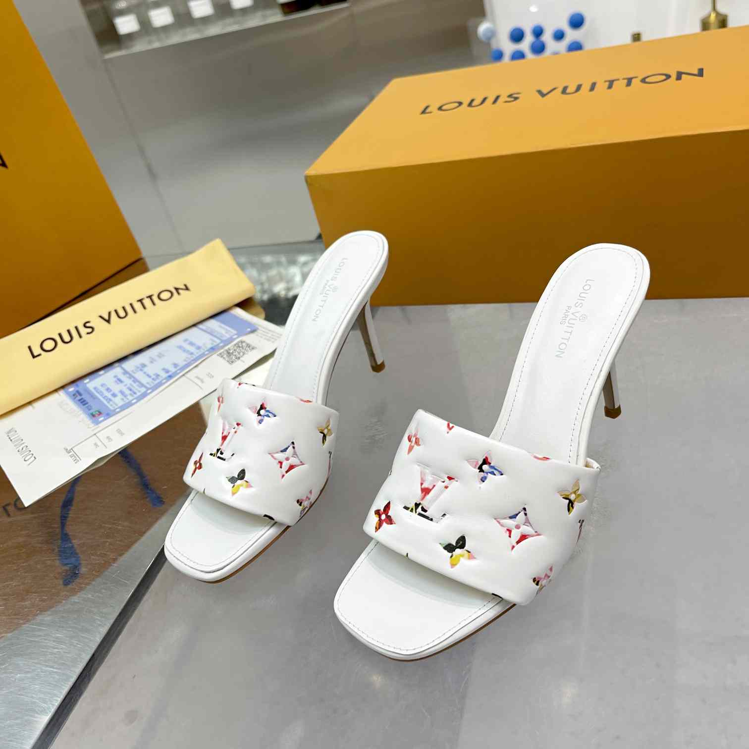 Louis Vuitton Revival Mule     1AAP7M - PerfectKickZ