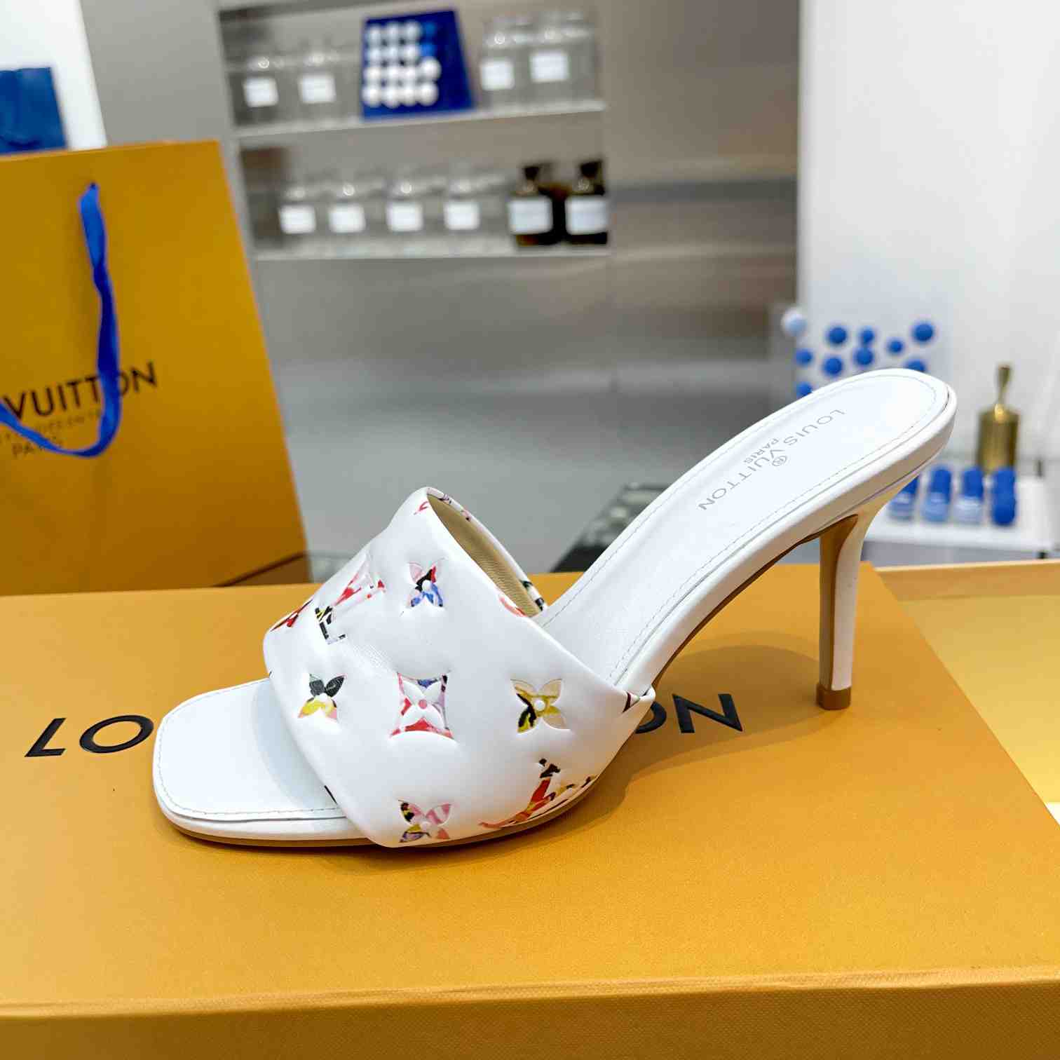 Louis Vuitton Revival Mule     1AAP7M - PerfectKickZ