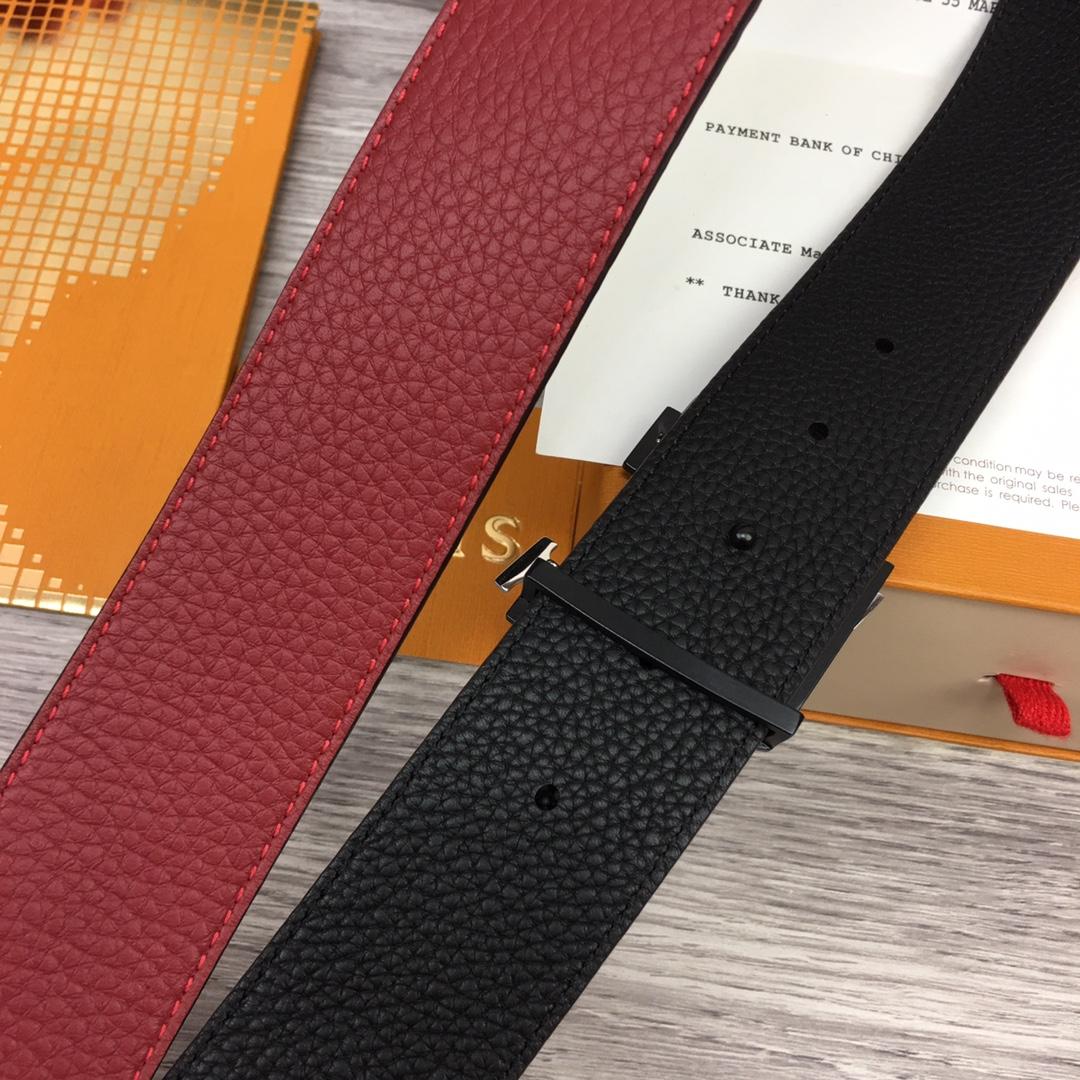 Louis Vuitton  LV Shake 40MM Reversible Belt - PerfectKickZ
