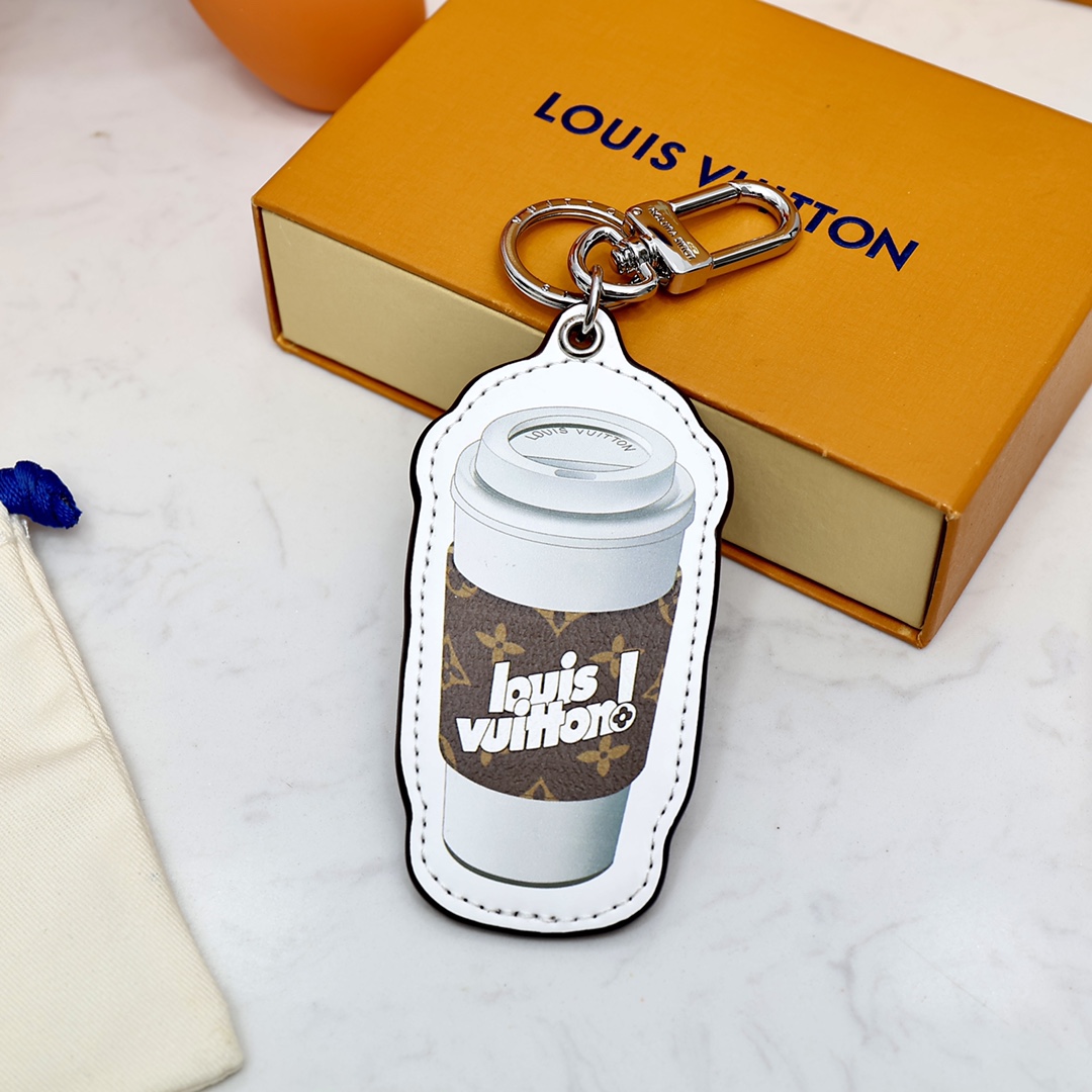 Louis Vuitton Everyday Lv Cup    MP3108 - PerfectKickZ