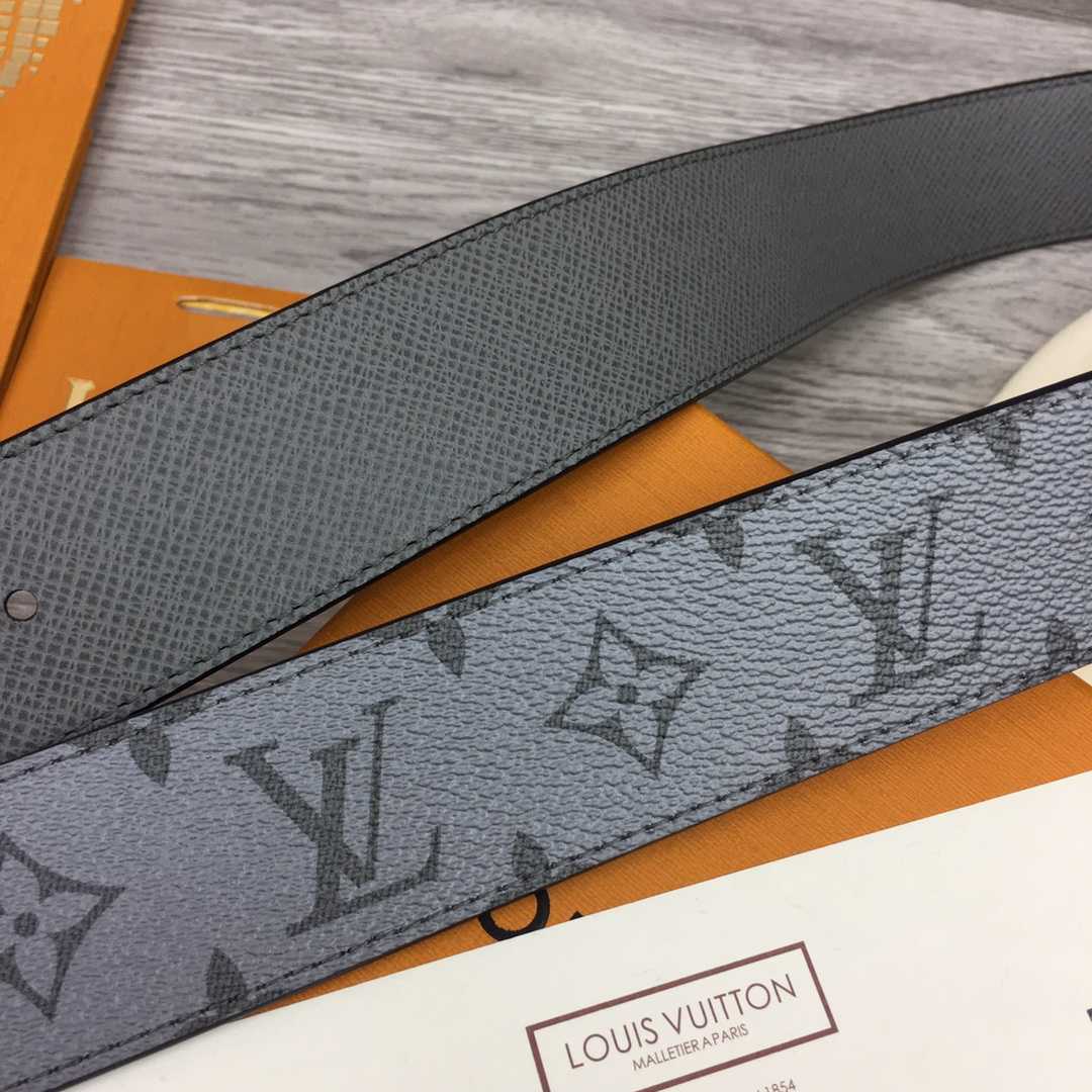 Louis Vuitton LV Pyramide 40mm Reversible - PerfectKickZ