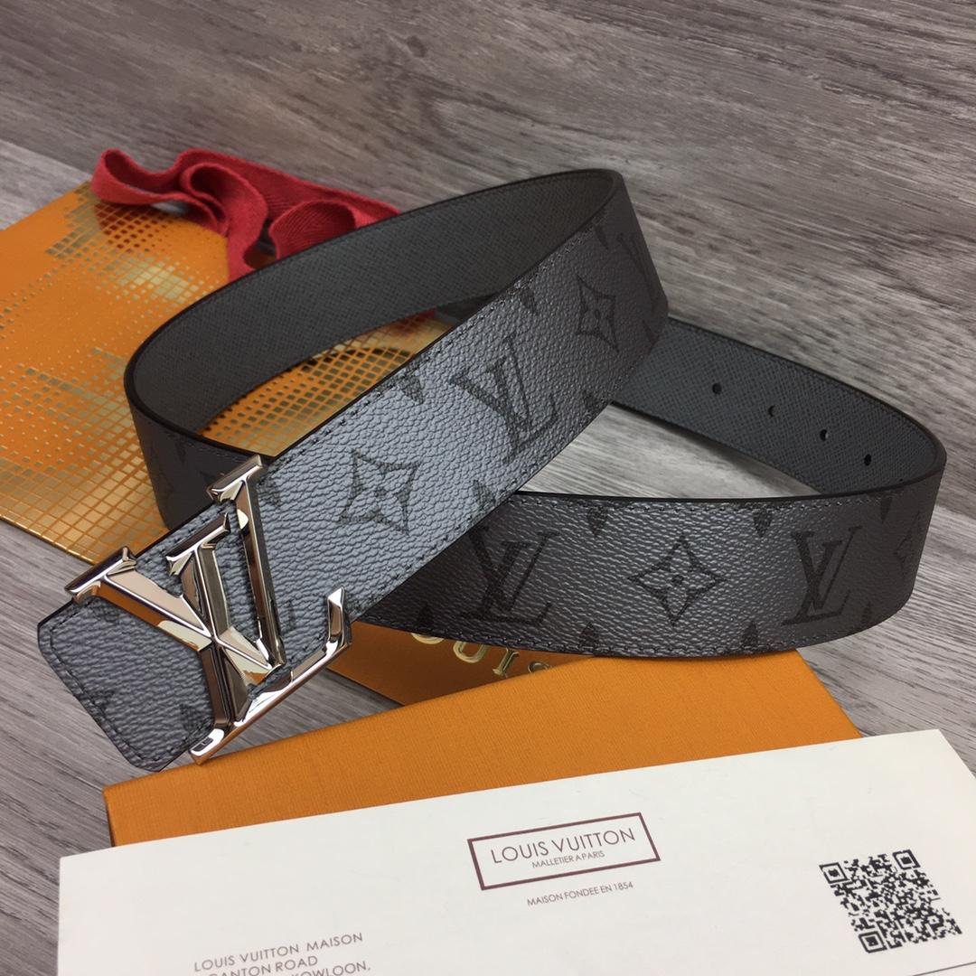 Louis Vuitton LV Pyramide 40mm Reversible - PerfectKickZ