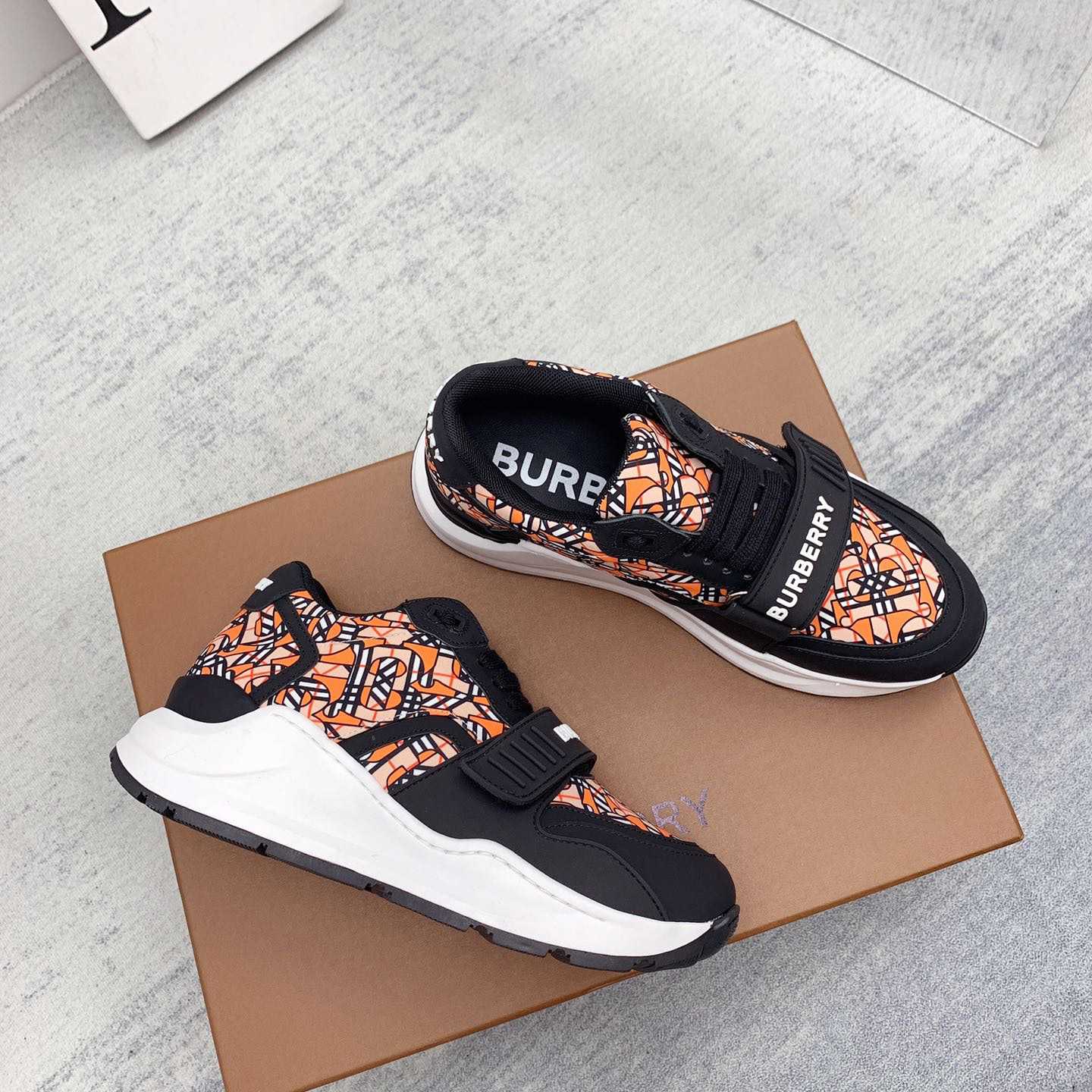 Burberry Monogram Print Linen Nylon And Leather Sneakers - PerfectKickZ