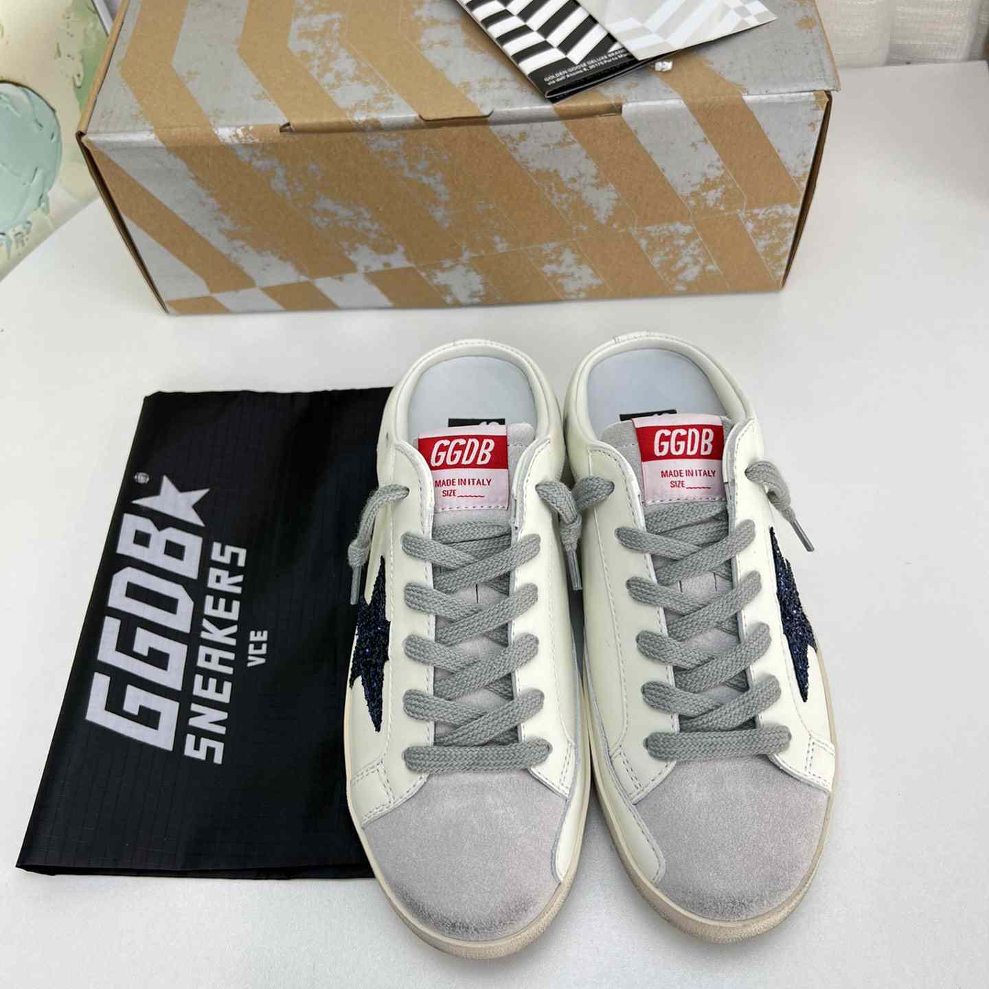 Golden Goose Super-Star Sabots In White Leather With Blue Glitter Star And Dove-Gray Suede Tongue - PerfectKickZ