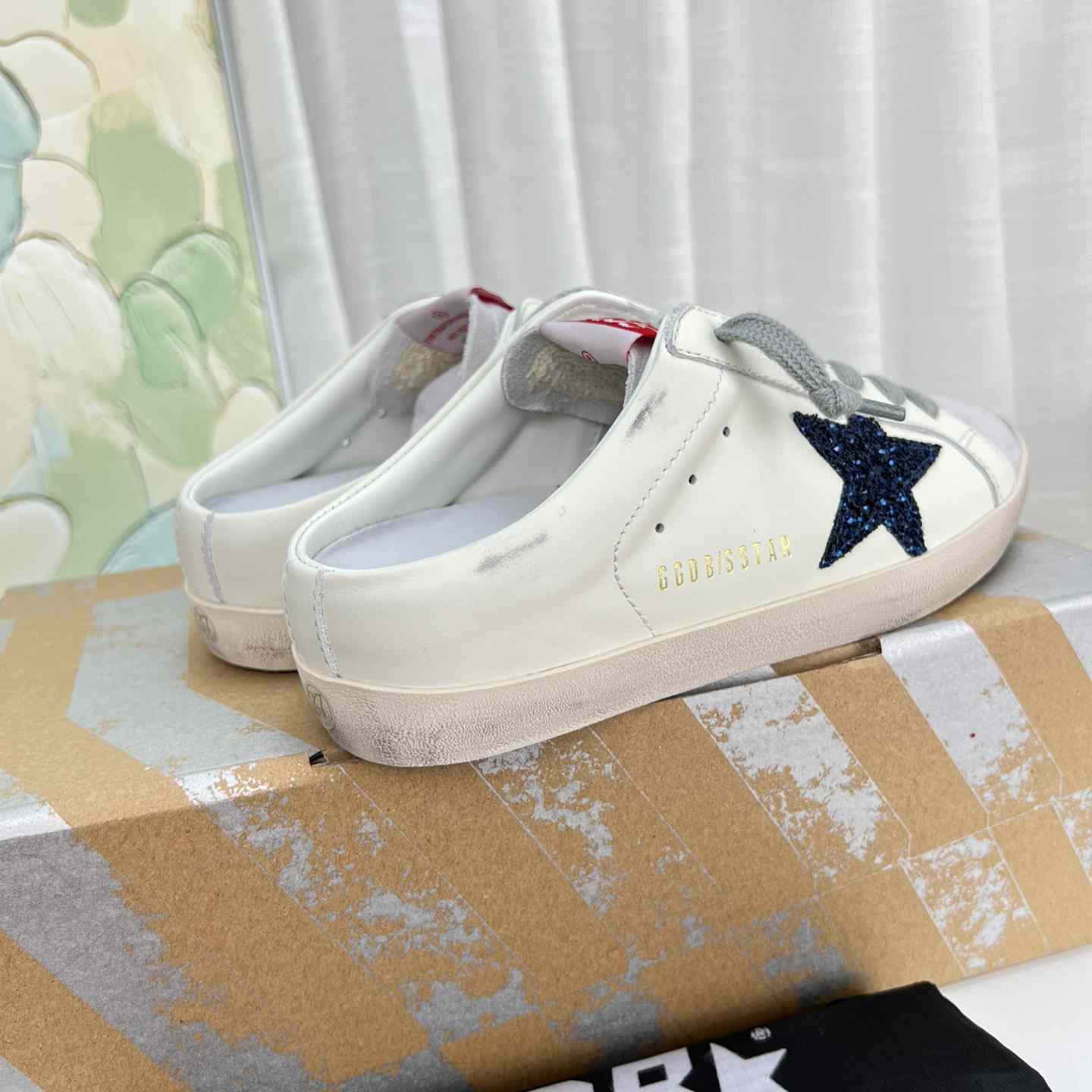 Golden Goose Super-Star Sabots In White Leather With Blue Glitter Star And Dove-Gray Suede Tongue - PerfectKickZ