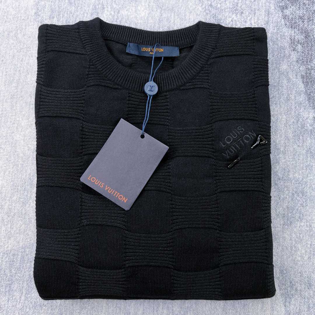 Louis Vuitton Damier Stitch Crewneck      1AA4MC - 