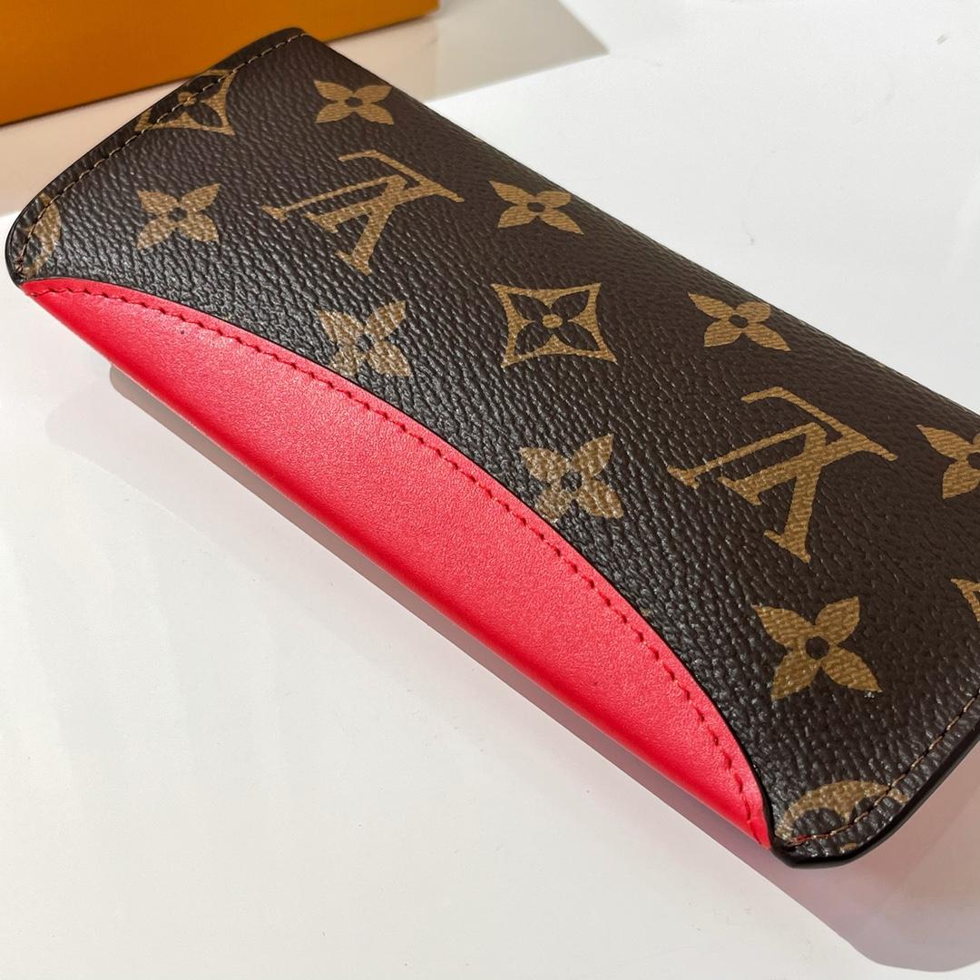 Louis Vuitton Woody Glasses Case   GI0372 - PerfectKickZ
