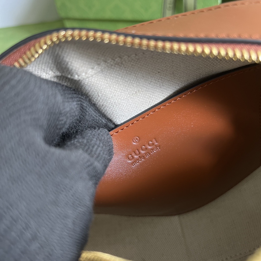 Gucci GG Matelassé Leather Shoulder Bag(21.5-17-7.5cm) - PerfectKickZ