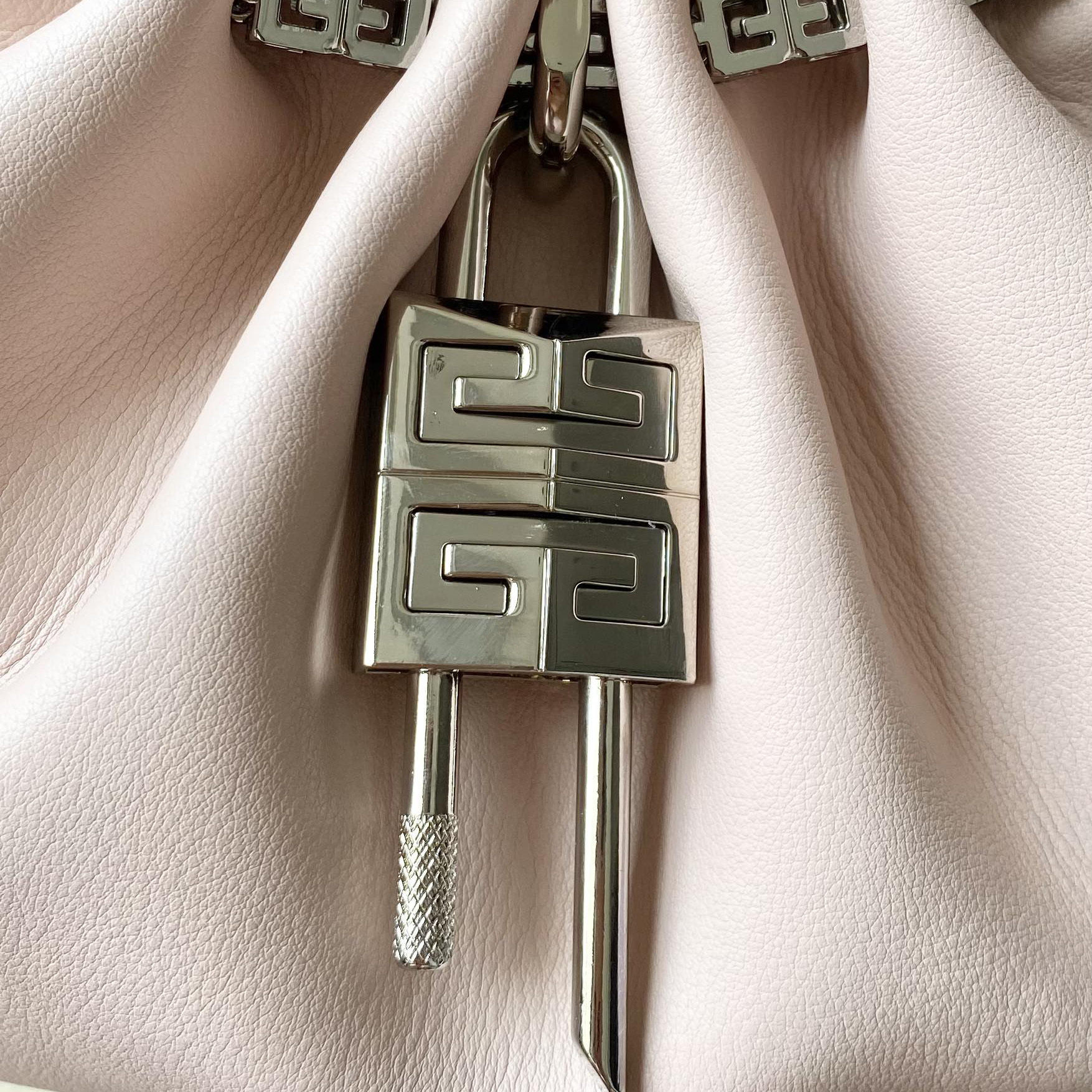 Givenchy Small Kenny Bag In Smooth Leather - Blossom Pink(32-22-17cm) - PerfectKickZ