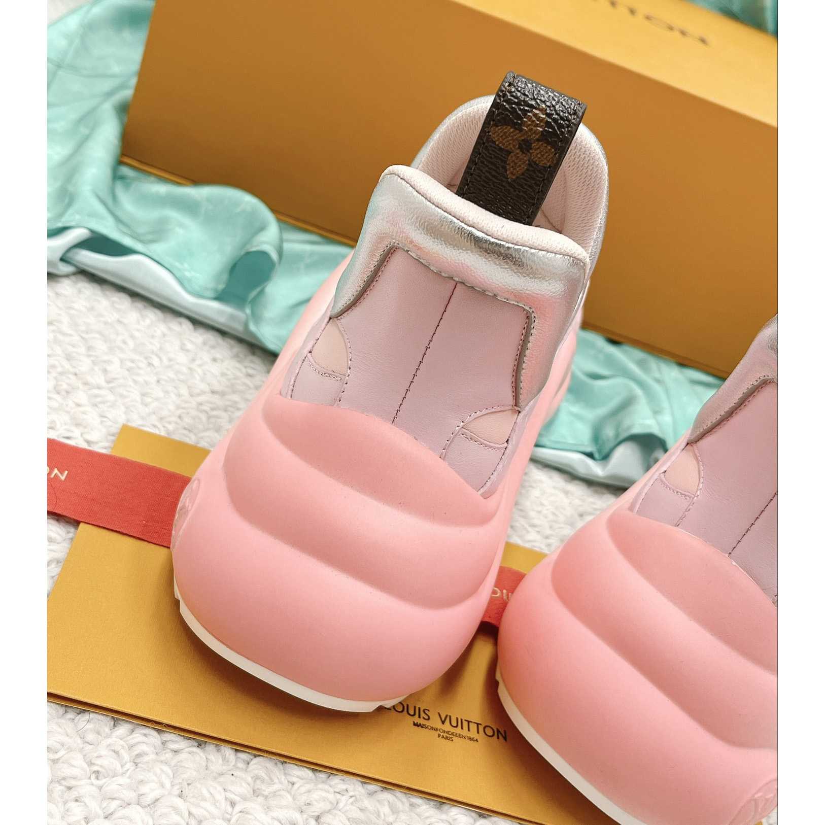 Louis Vuitton LV Archlight Sneaker       1AACM2 - 