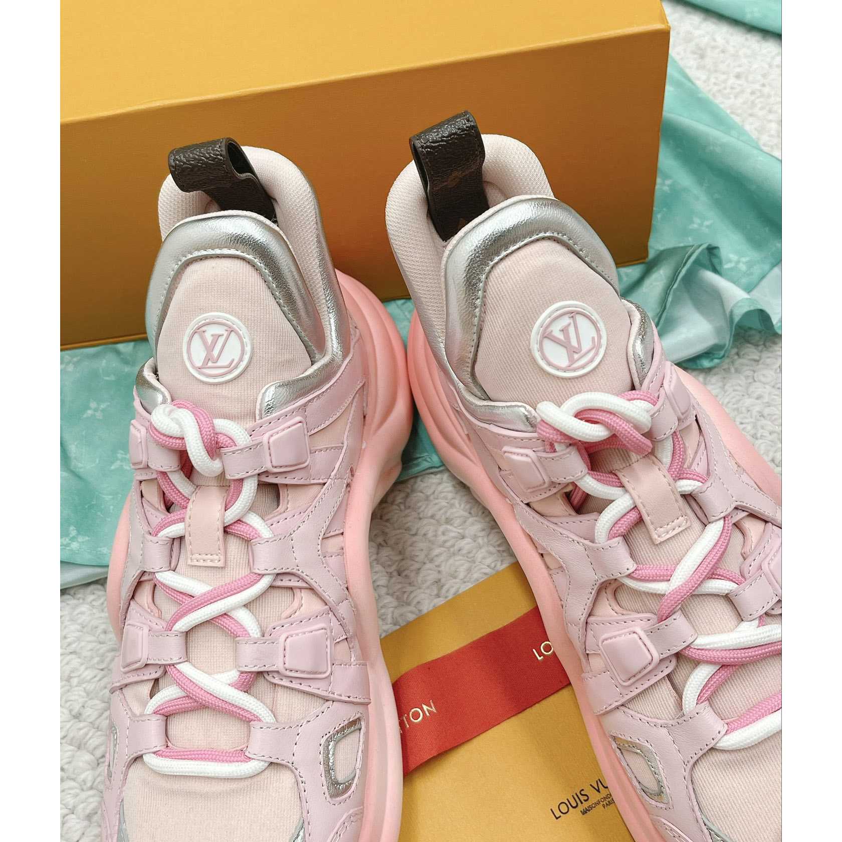 Louis Vuitton LV Archlight Sneaker       1AACM2 - 