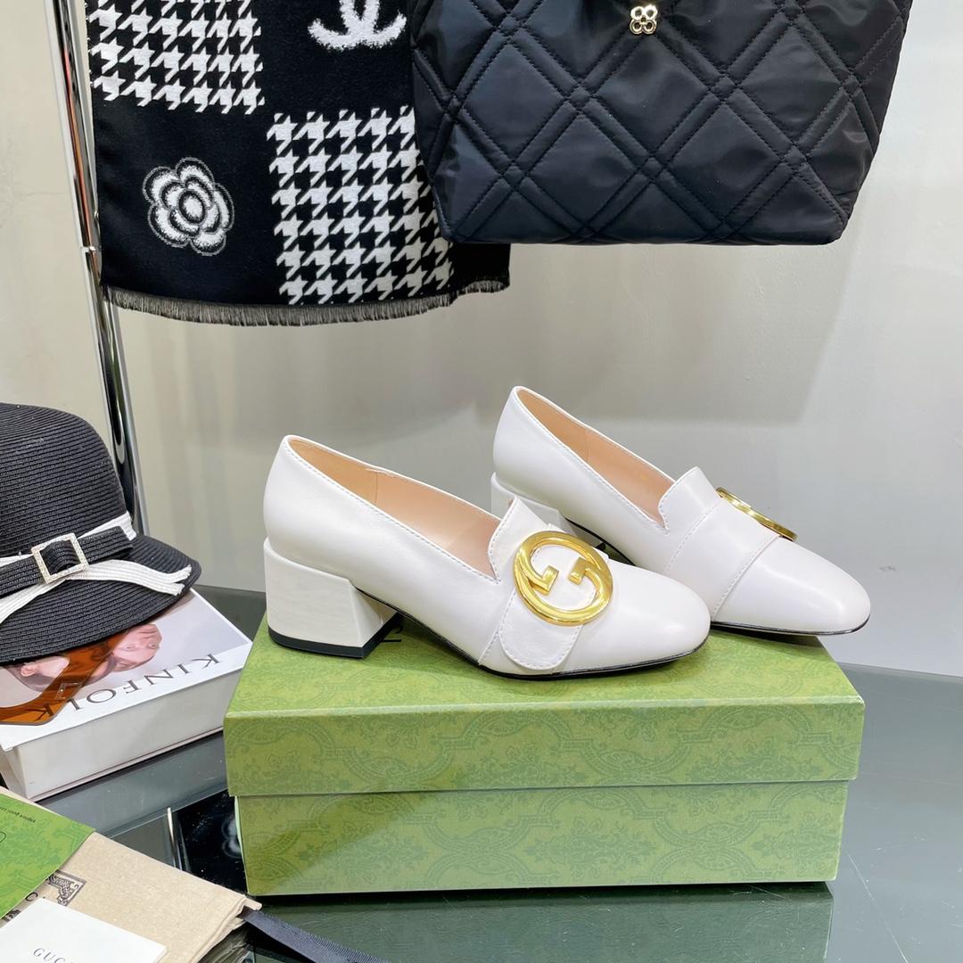 Gucci Blonde Women's Mid-heel Pump - PerfectKickZ