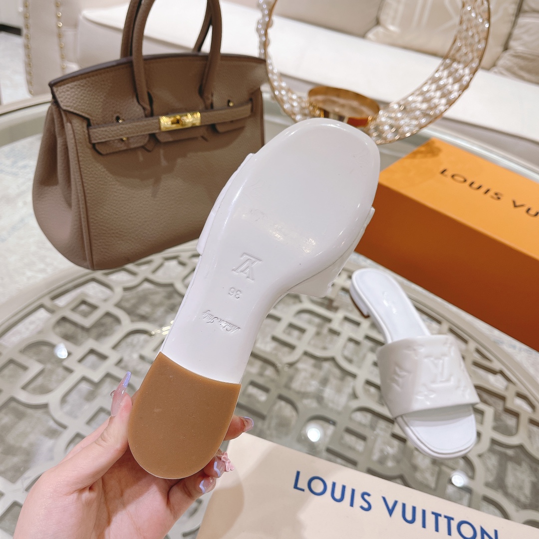 Louis Vuitton Revival Flat Mule     1A9P3T - PerfectKickZ