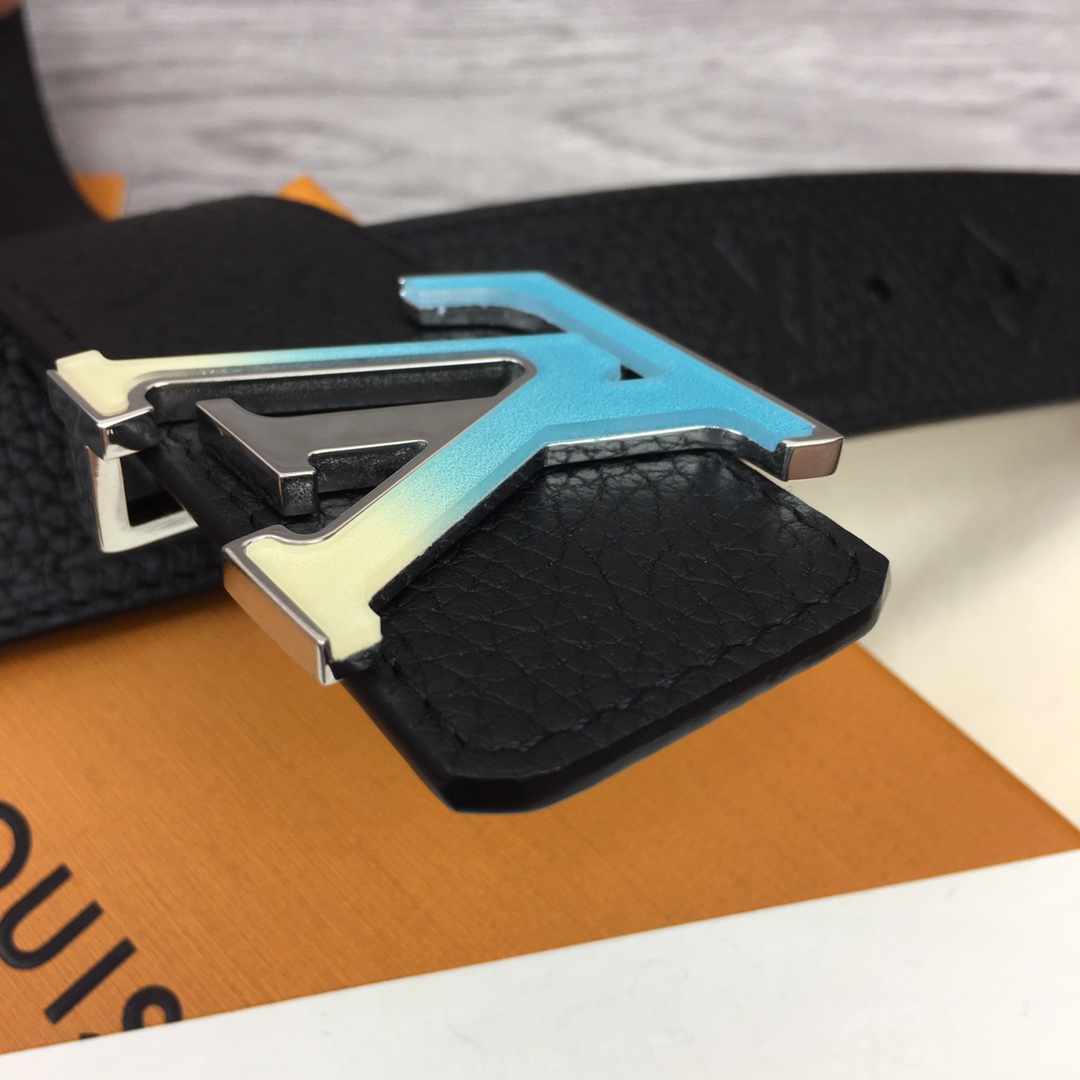 Louis Vuitton LV Spotlight 40MM Reversible Belt     M0522S - PerfectKickZ