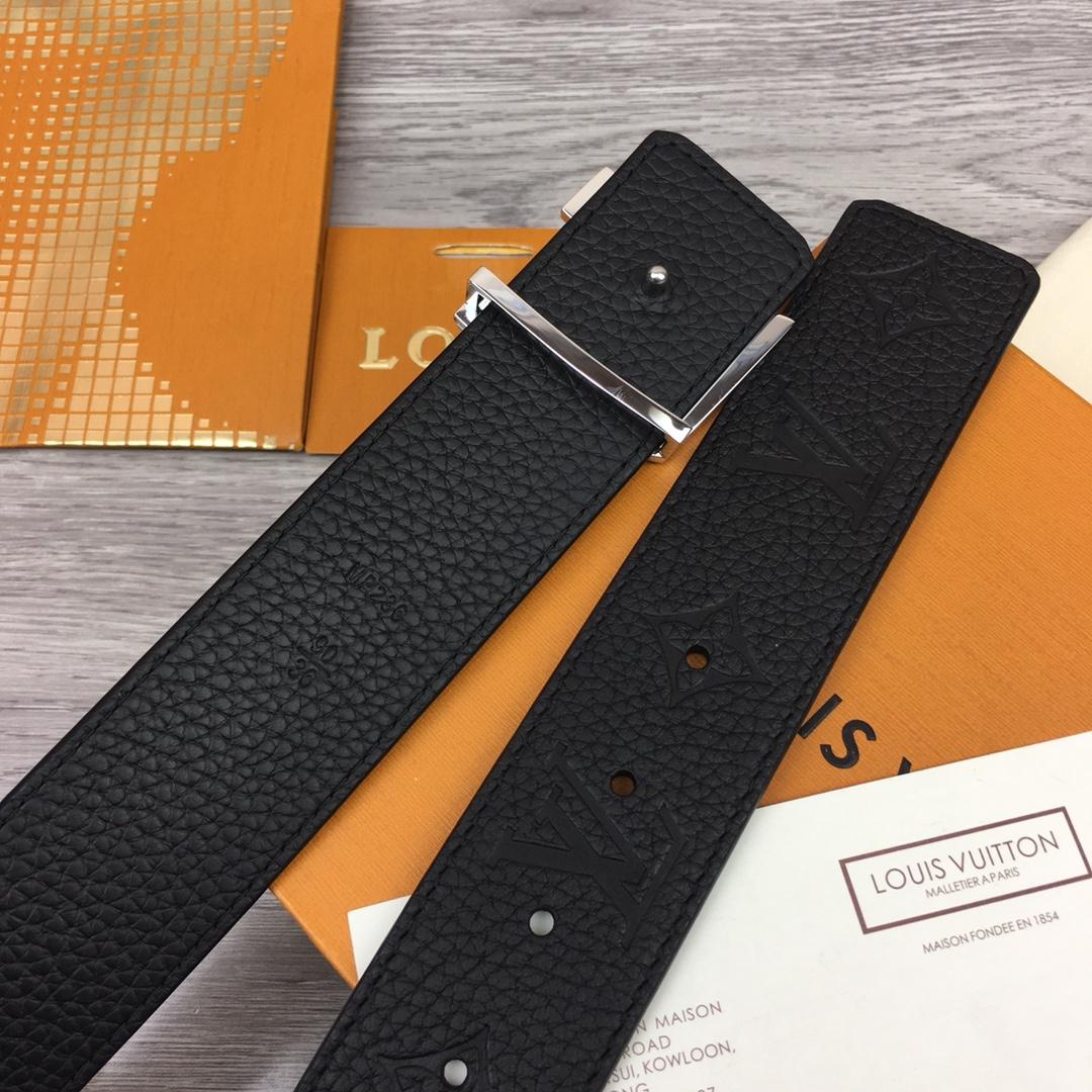 Louis Vuitton LV Spotlight 40MM Reversible Belt     M0522S - PerfectKickZ