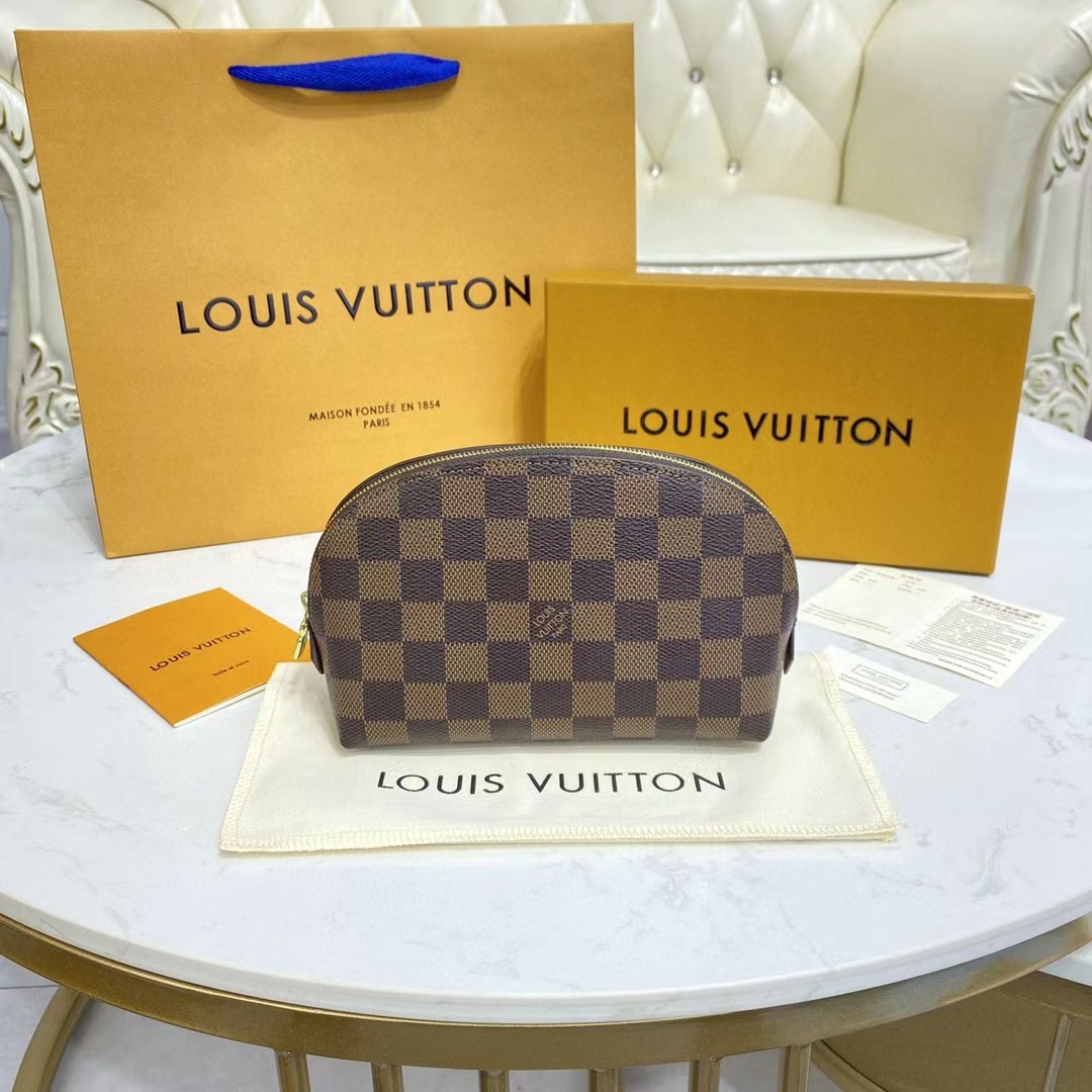 Louis Vuitton Cosmetic Pouch (17-11.5-6cm)   N47516 - PerfectKickZ