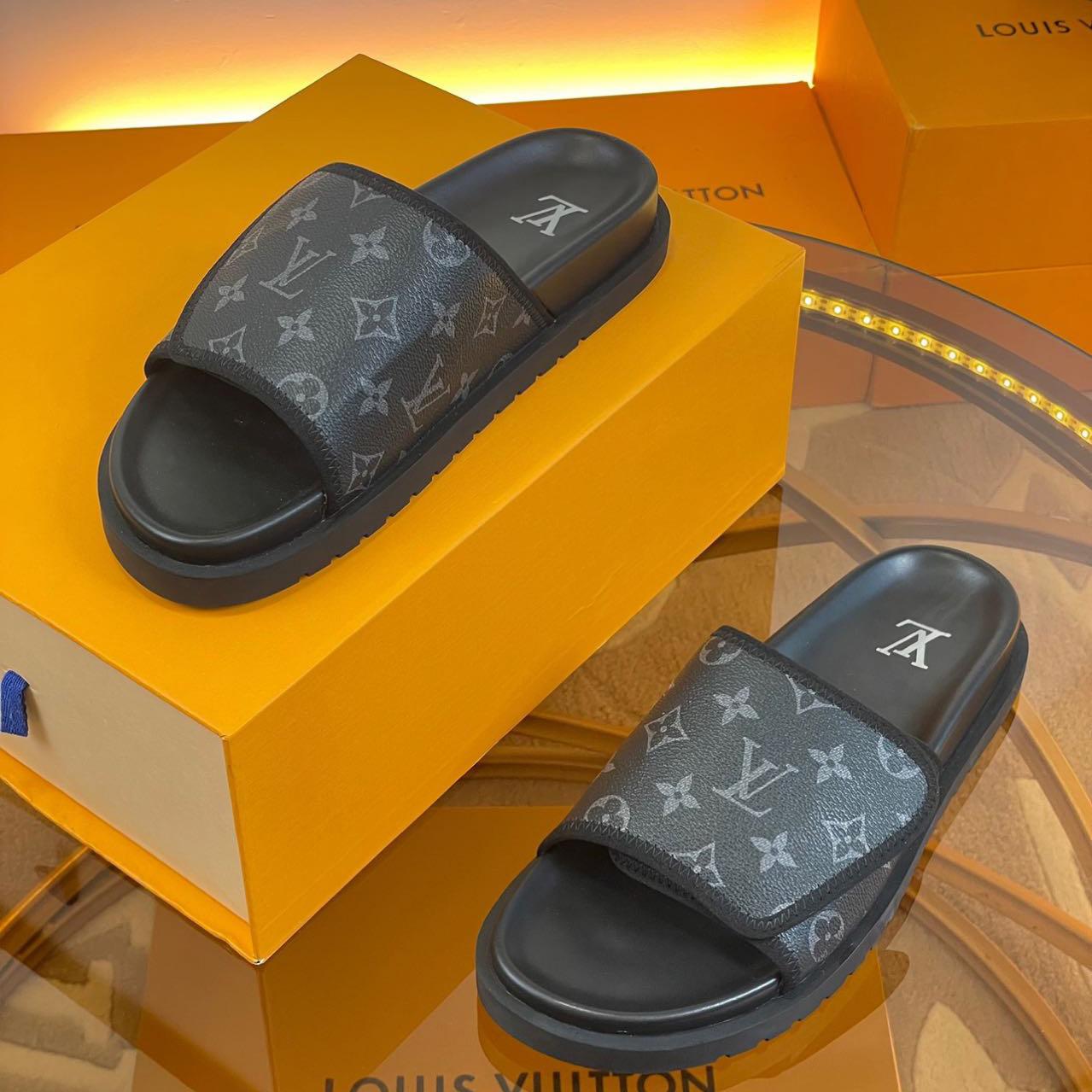 Louis Vuitton Miami Mule         1A9Z60 - PerfectKickZ