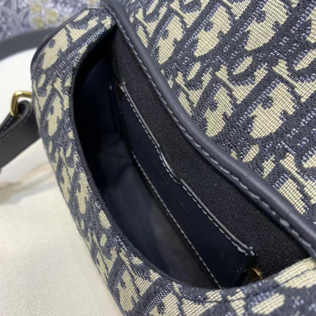 Dior Bobby Mini Bag (18-14-4cm) - PerfectKickZ