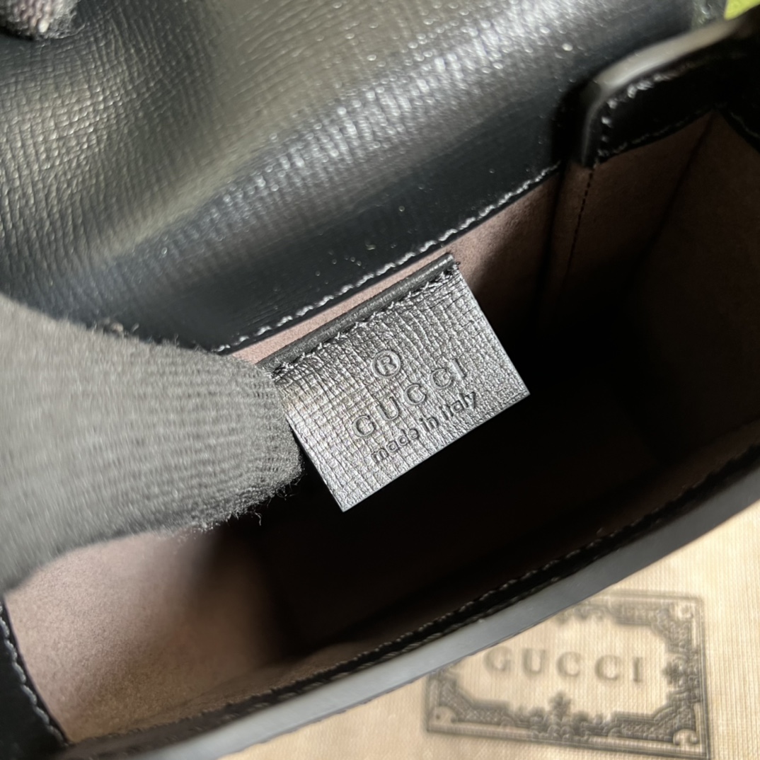 Gucci Black Mini GG Supreme Pouch(11.5-17-4cm) - PerfectKickZ