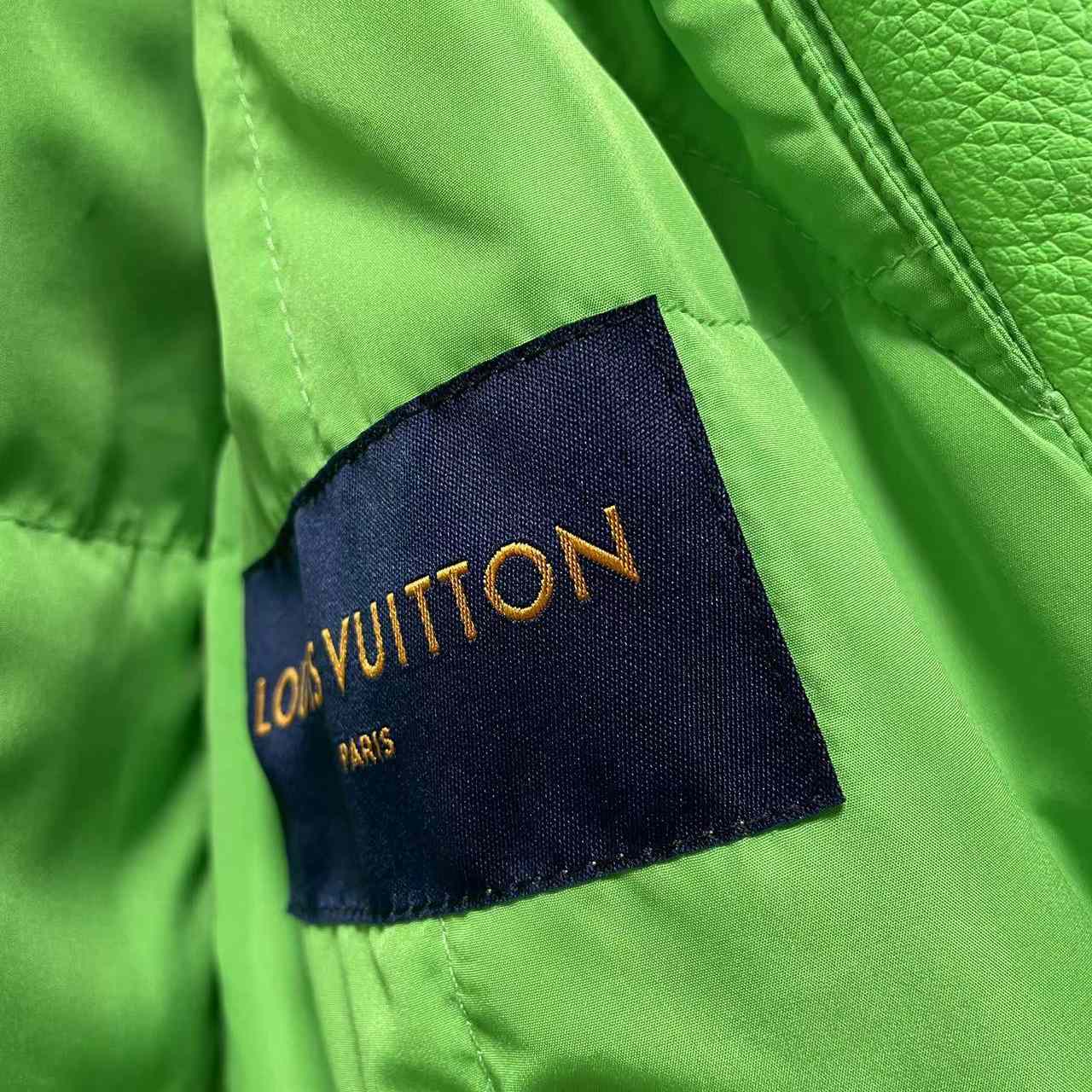 Louis Vuitton Fluo Gradient Leather Bomber    1A9UJ4 - 