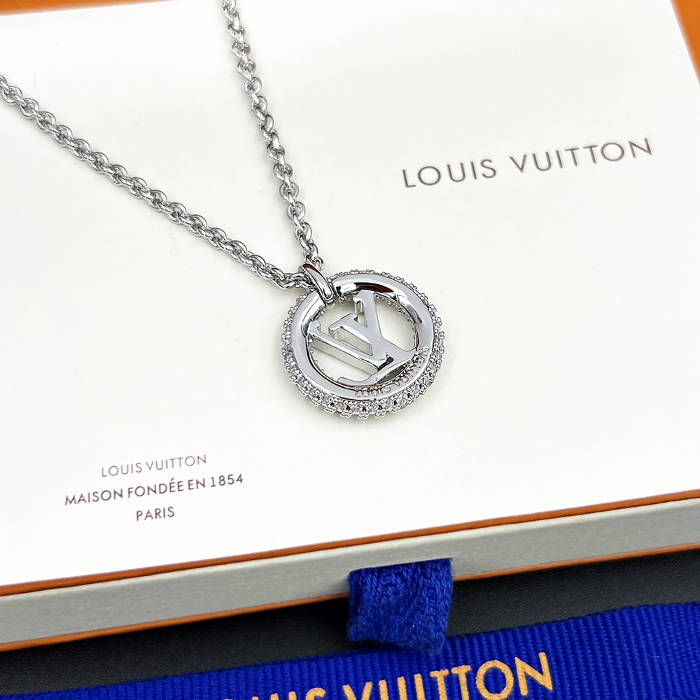 Louis Vuitton Louise By Night Necklace     M00759 - PerfectKickZ