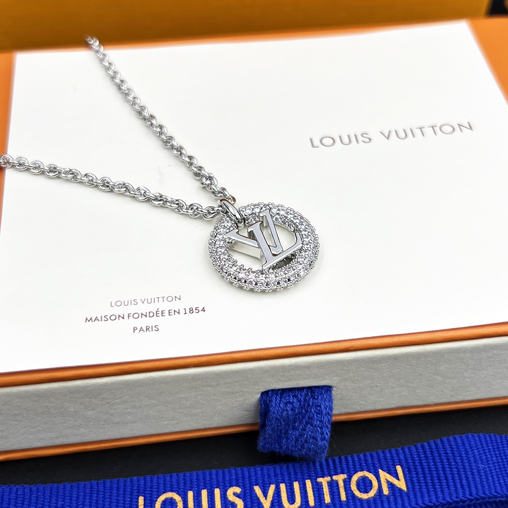 Louis Vuitton Louise By Night Necklace     M00759 - PerfectKickZ