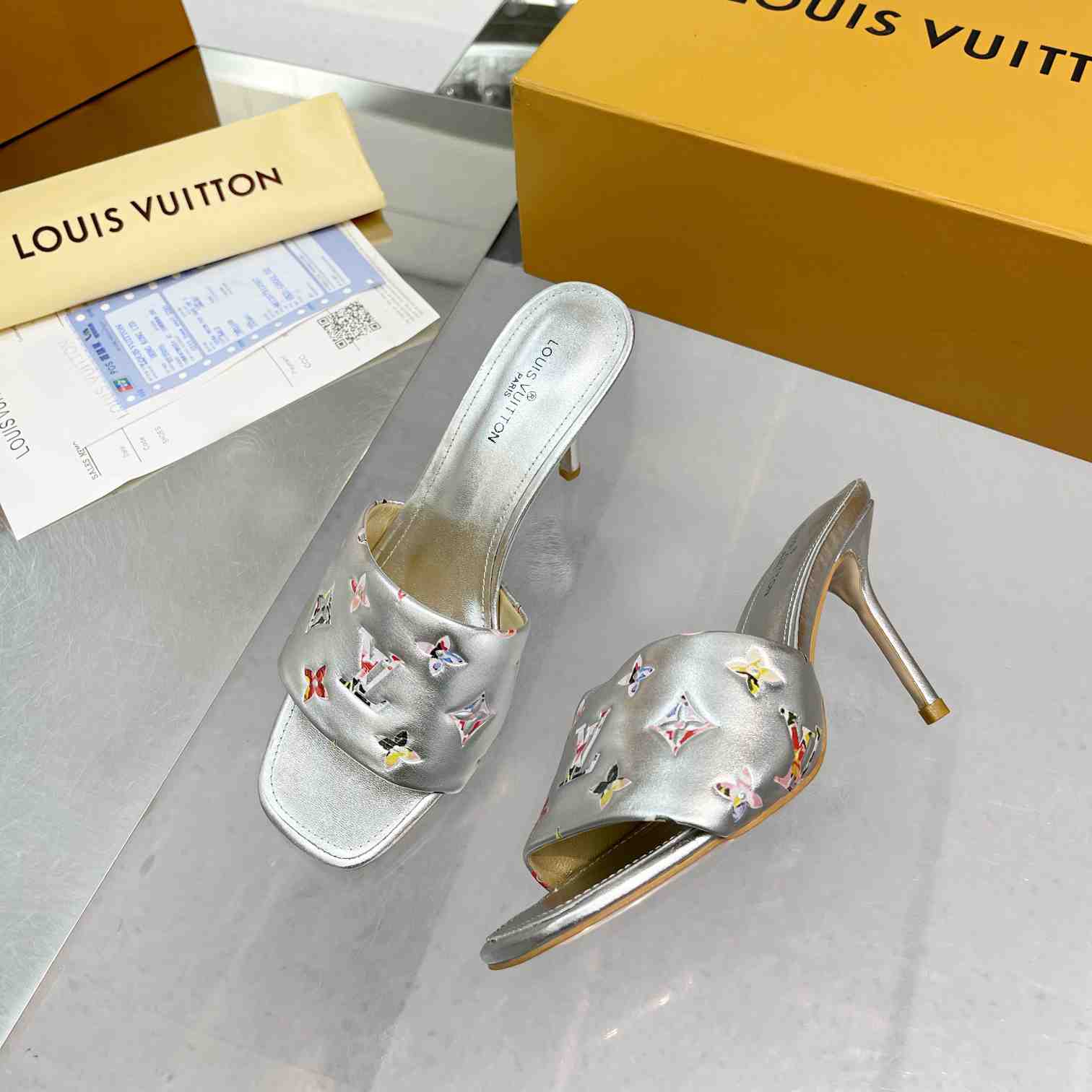 Louis Vuitton Revival Mule     1AAOUB - PerfectKickZ