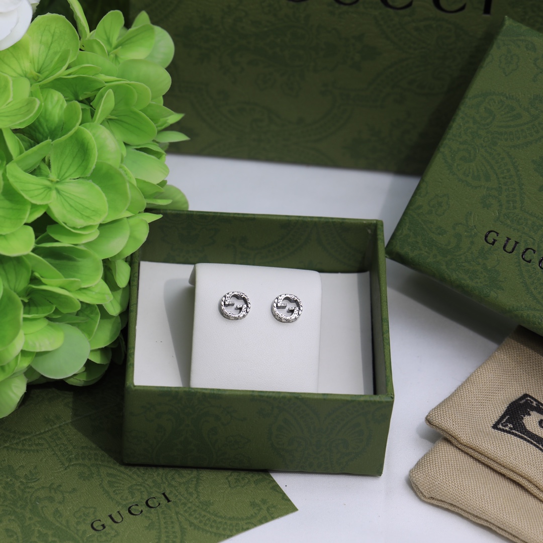 Gucci Interlocking G earrings In Silver - PerfectKickZ