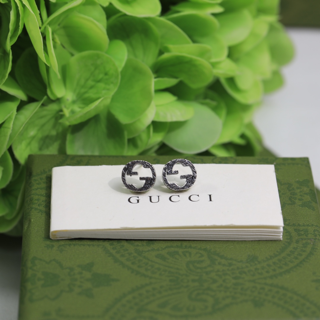 Gucci Interlocking G earrings In Silver - PerfectKickZ