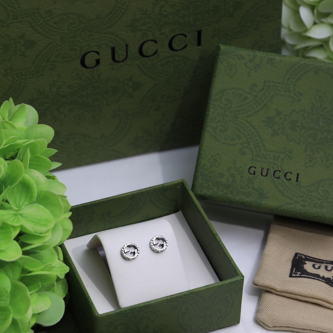Gucci Interlocking G earrings In Silver - PerfectKickZ