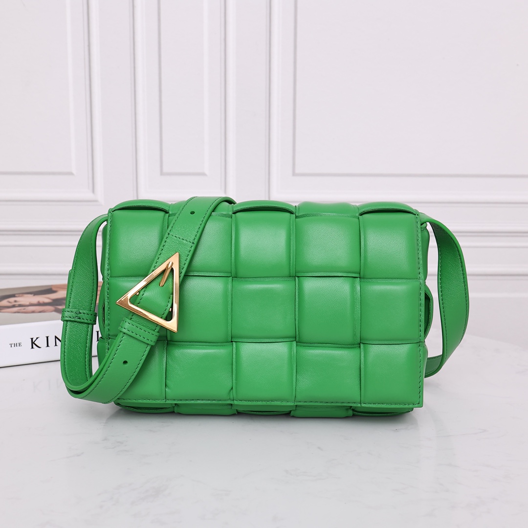 Bottega Veneta Padded Cassette(26-18-8CM) - PerfectKickZ