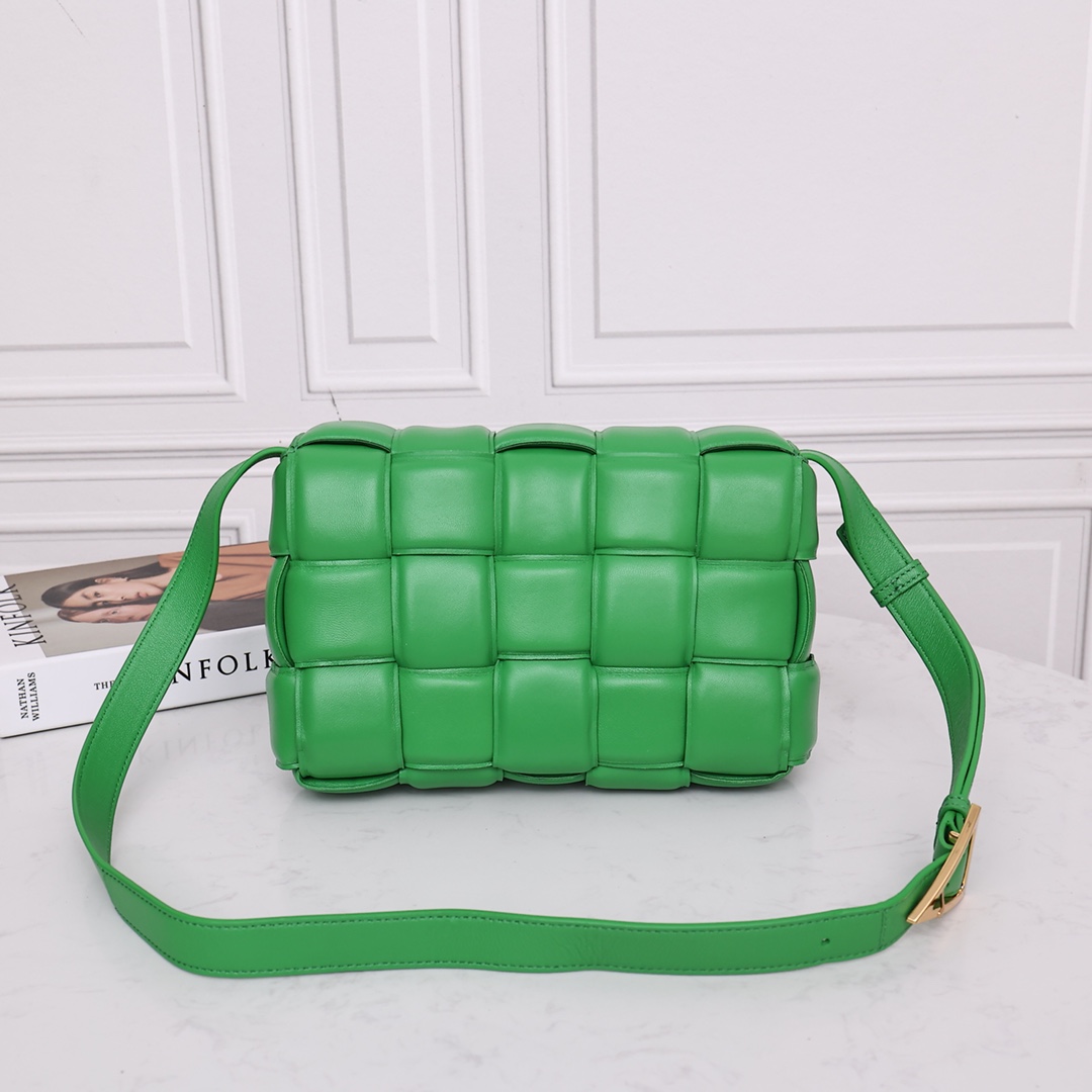 Bottega Veneta Padded Cassette(26-18-8CM) - PerfectKickZ